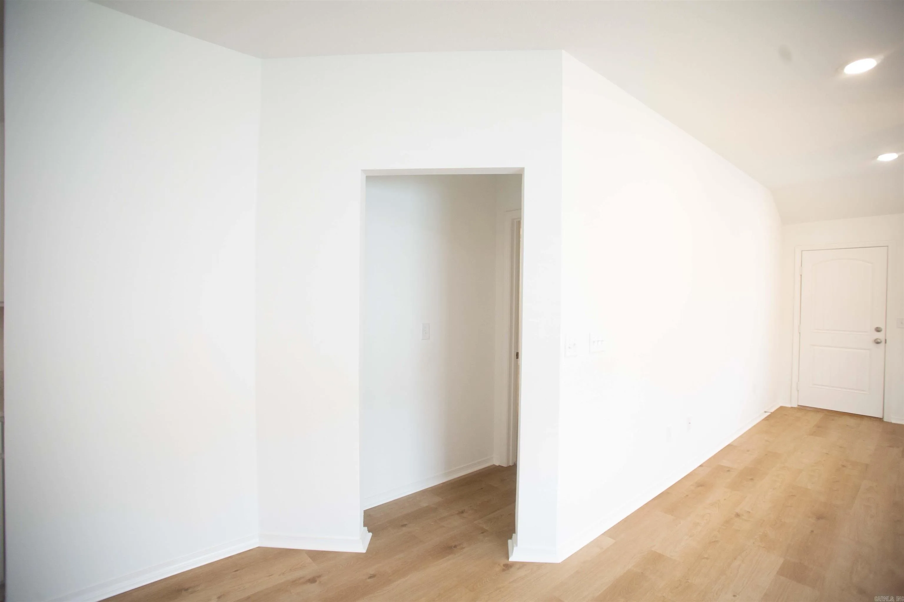 Property at 782  Gussy - Image 19