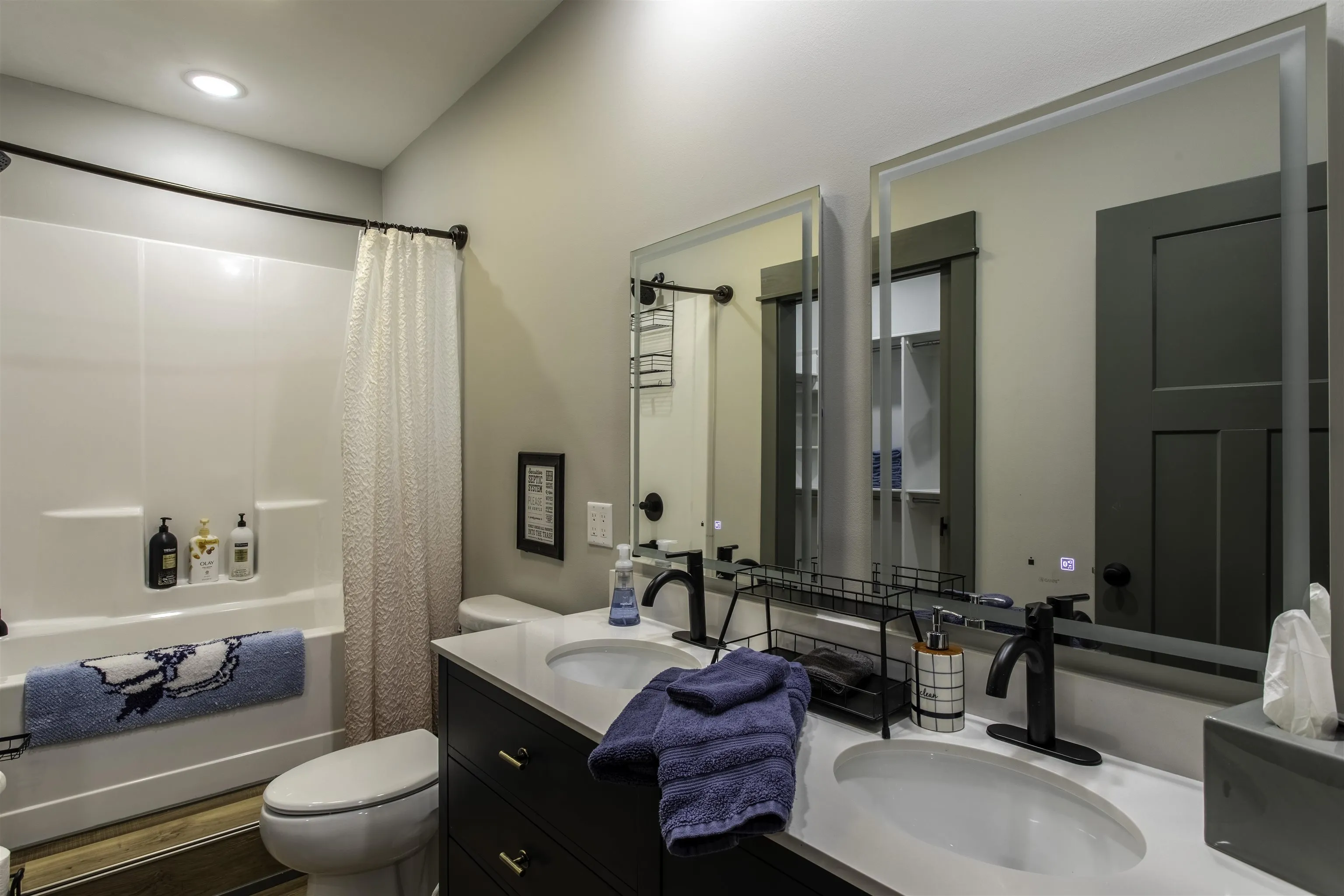 Property at 51  Yosemite - Image 29