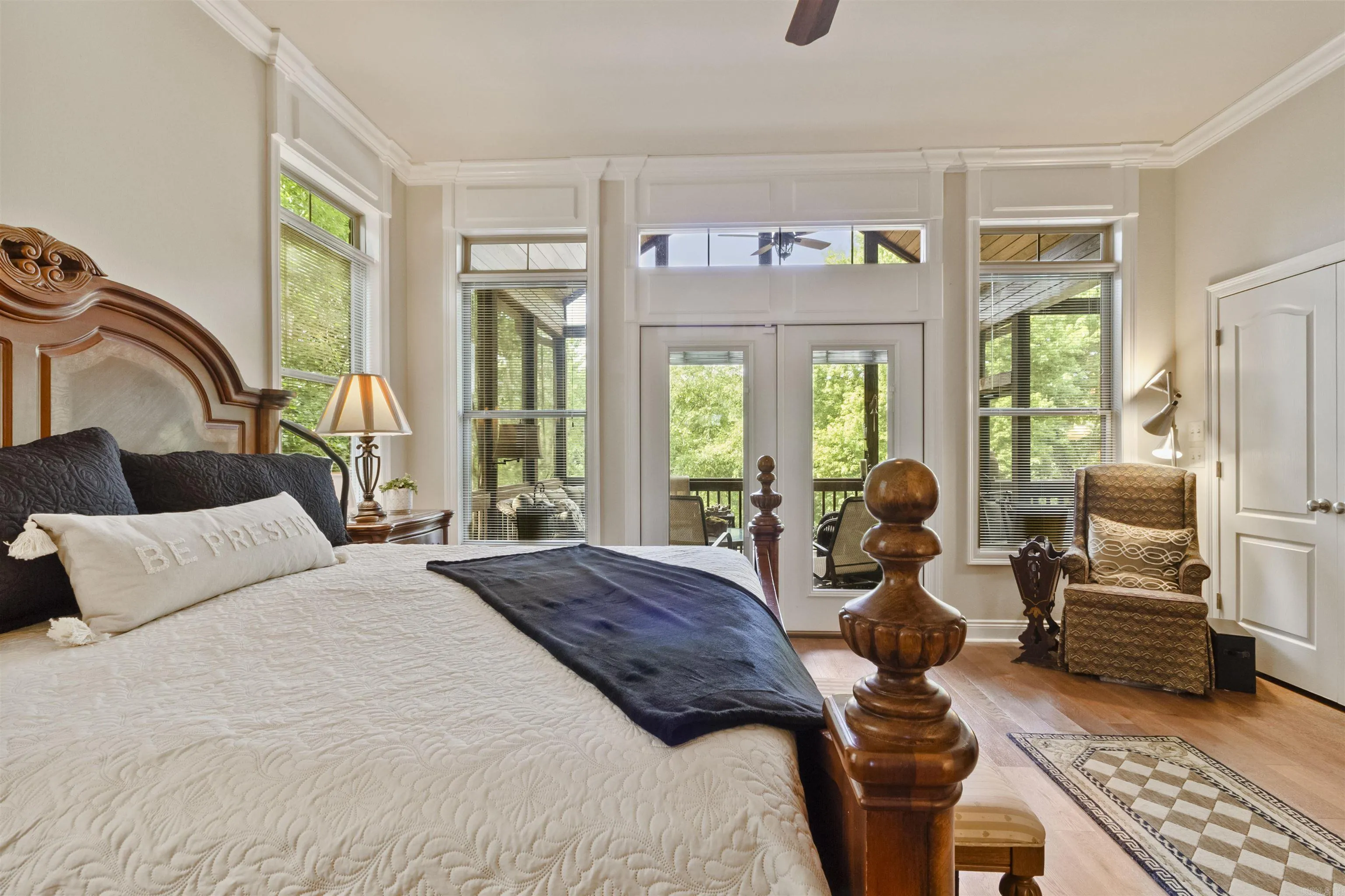 Property at 259  Riverview - Image 34