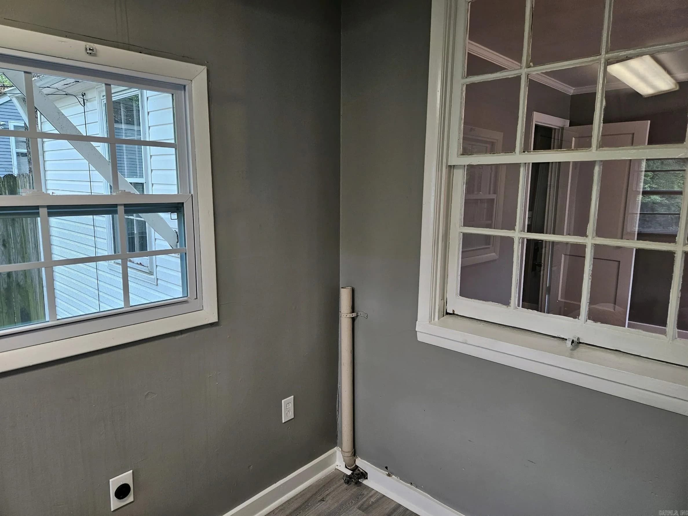 Property at 2303 S Tyler - Image 14