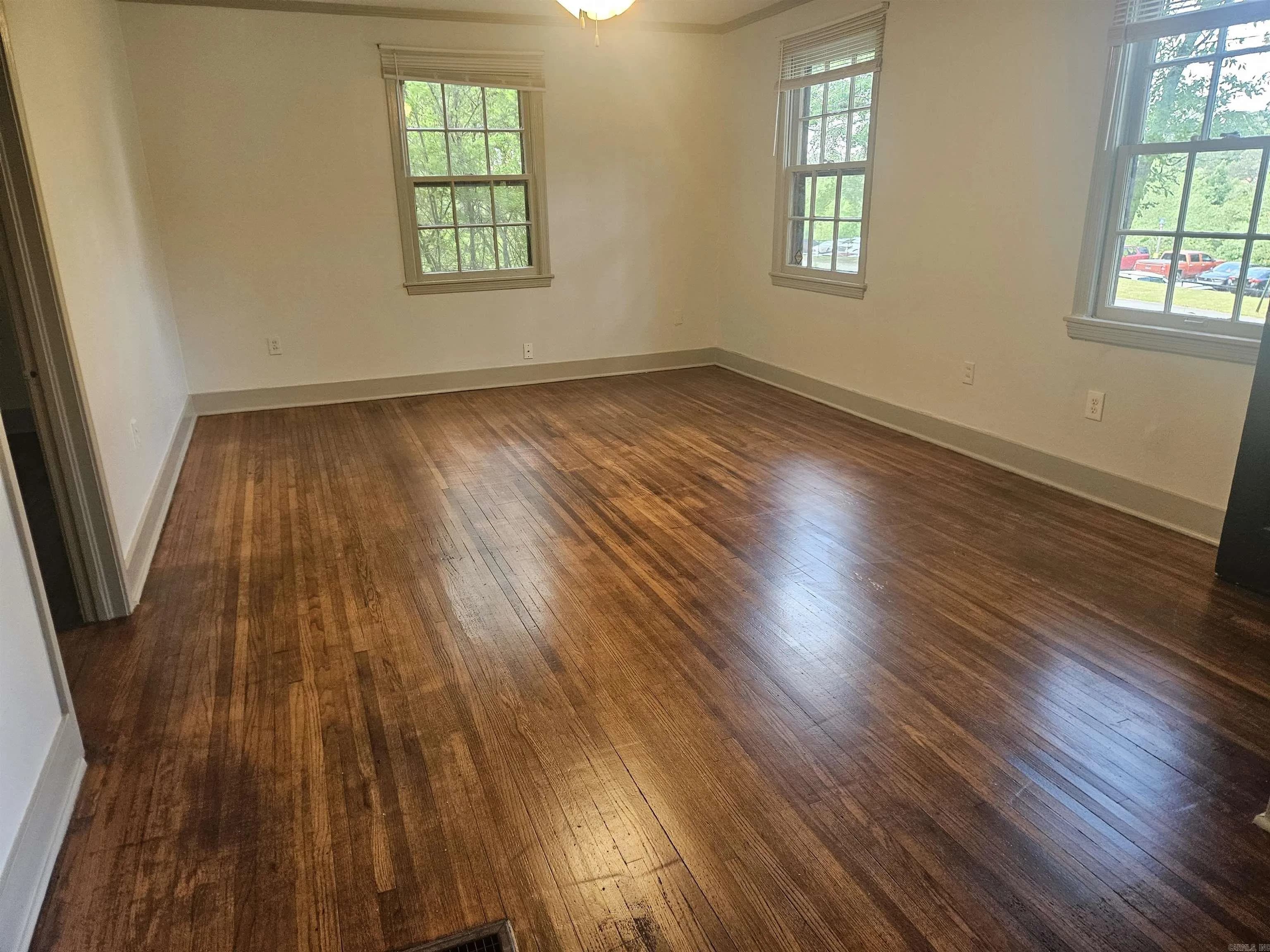 Property at 2405 S Fillmore - Image 10