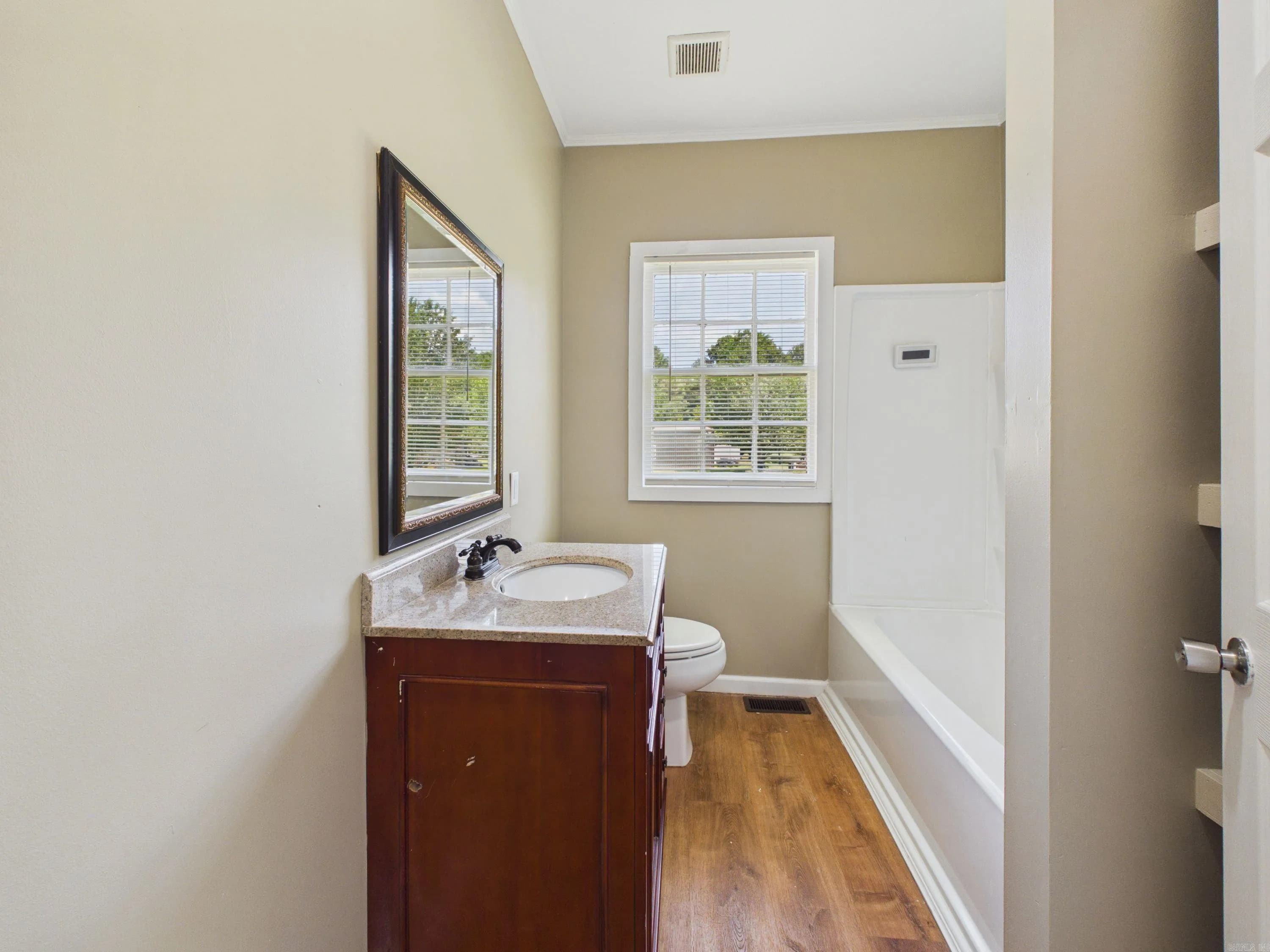 Property at 423  W 3rd - Image 17