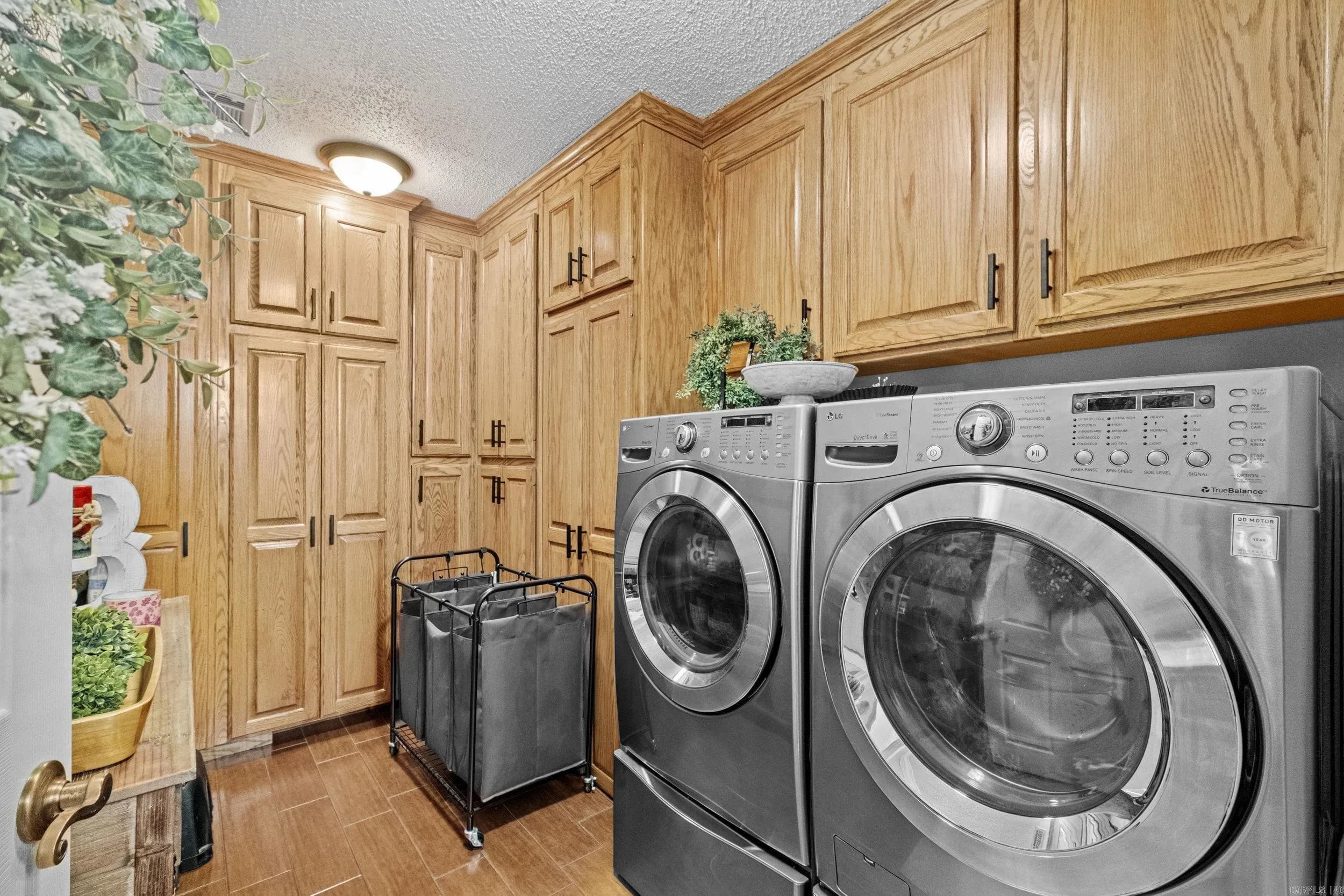 Property at 113  Woodlawn - Image 26