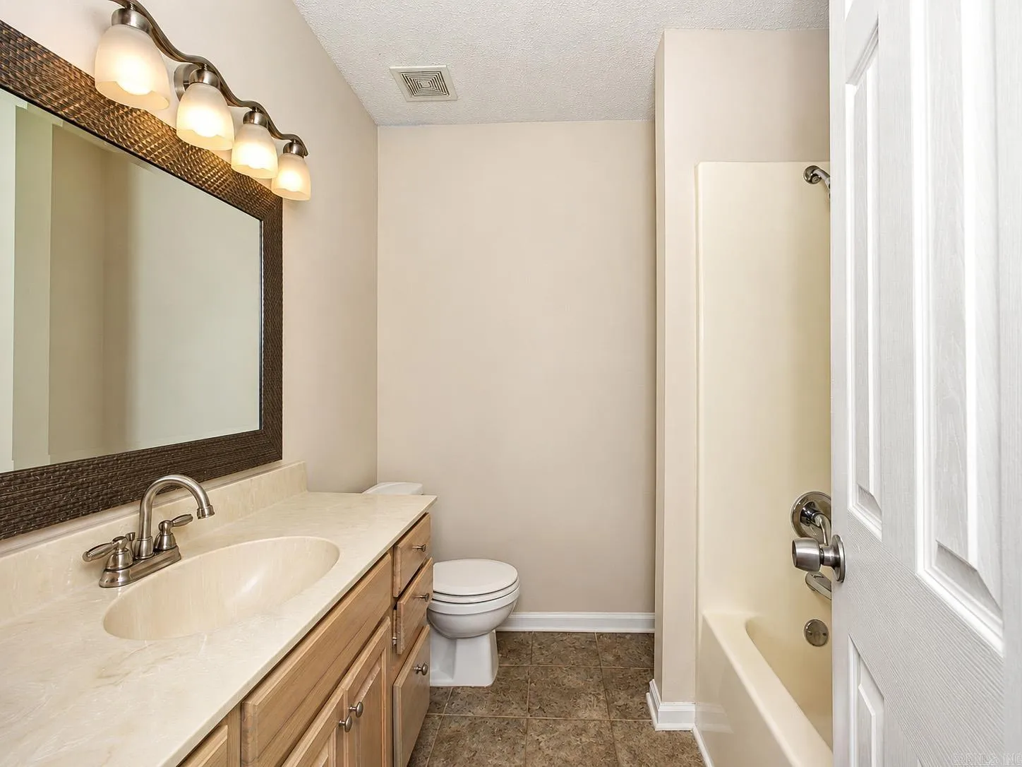 Property at 2711  Cook - Image 15