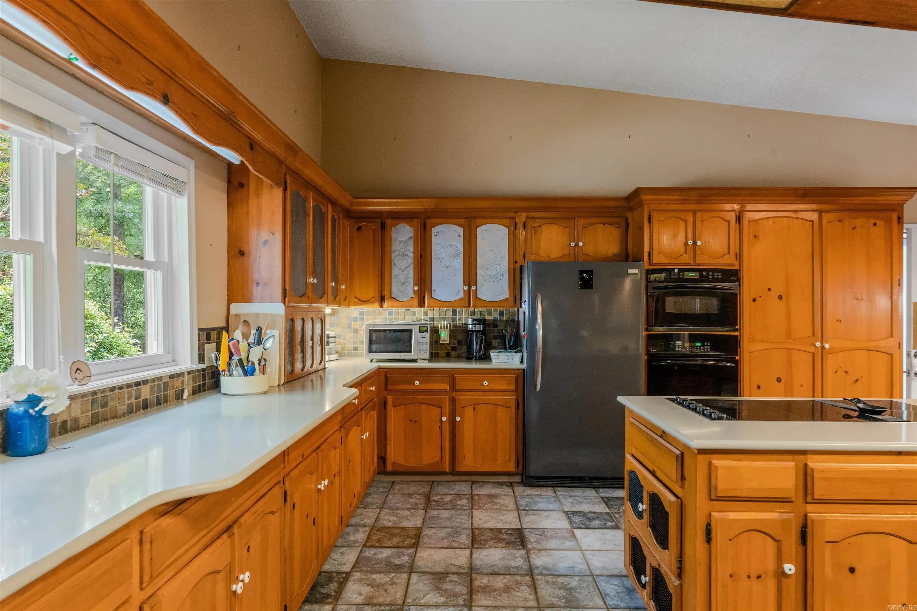 Property at 15700  Vimy woods - Image 35