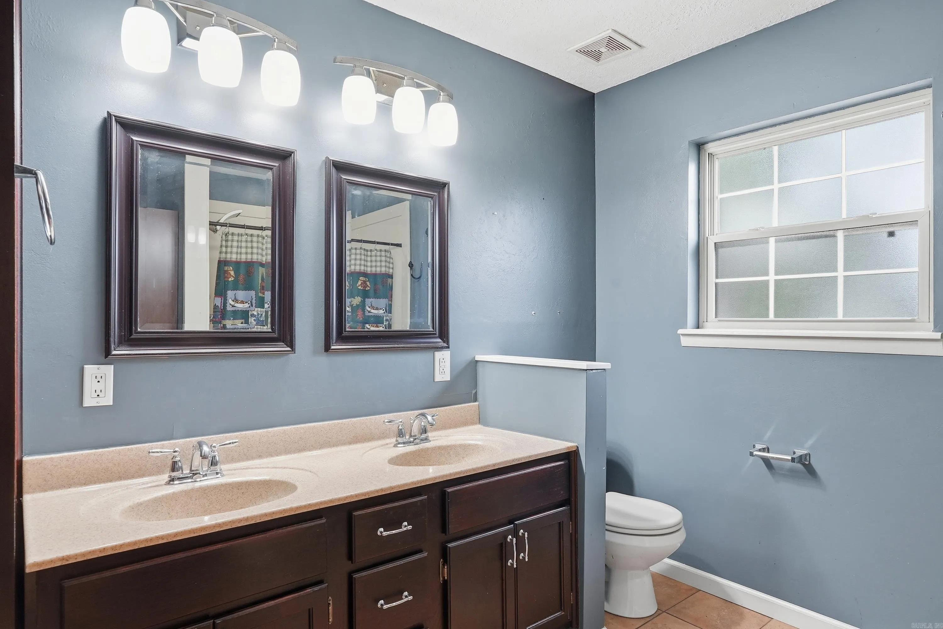 Property at 211  Broadview dr - Image 12