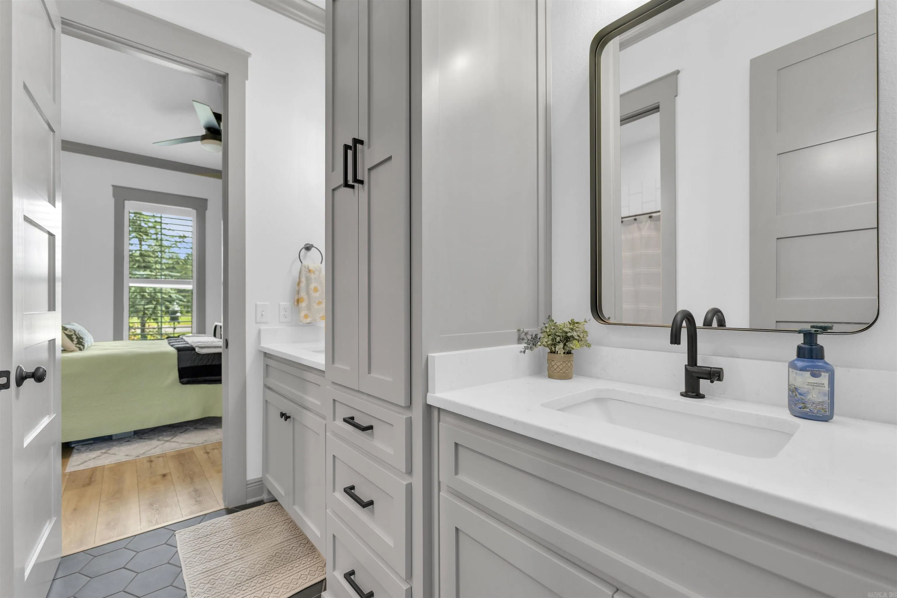 Property at 100  Laurie dr - Image 18