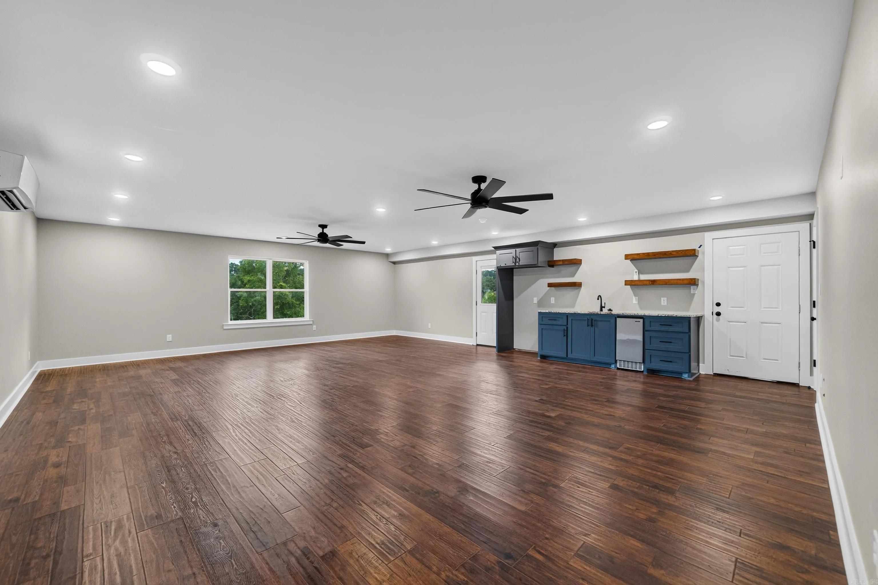 Property at 173  Cougar - Image 42