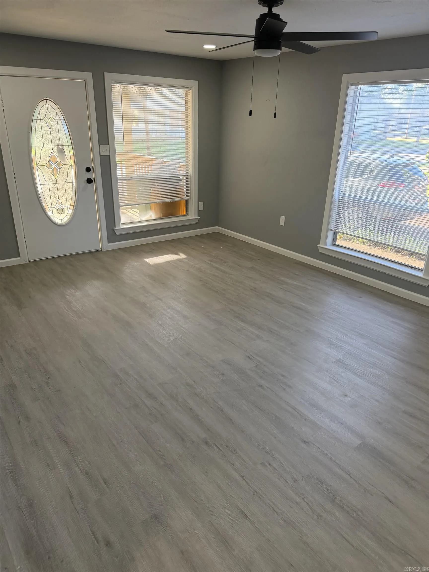 Property at 1410  Vine st - Image 4