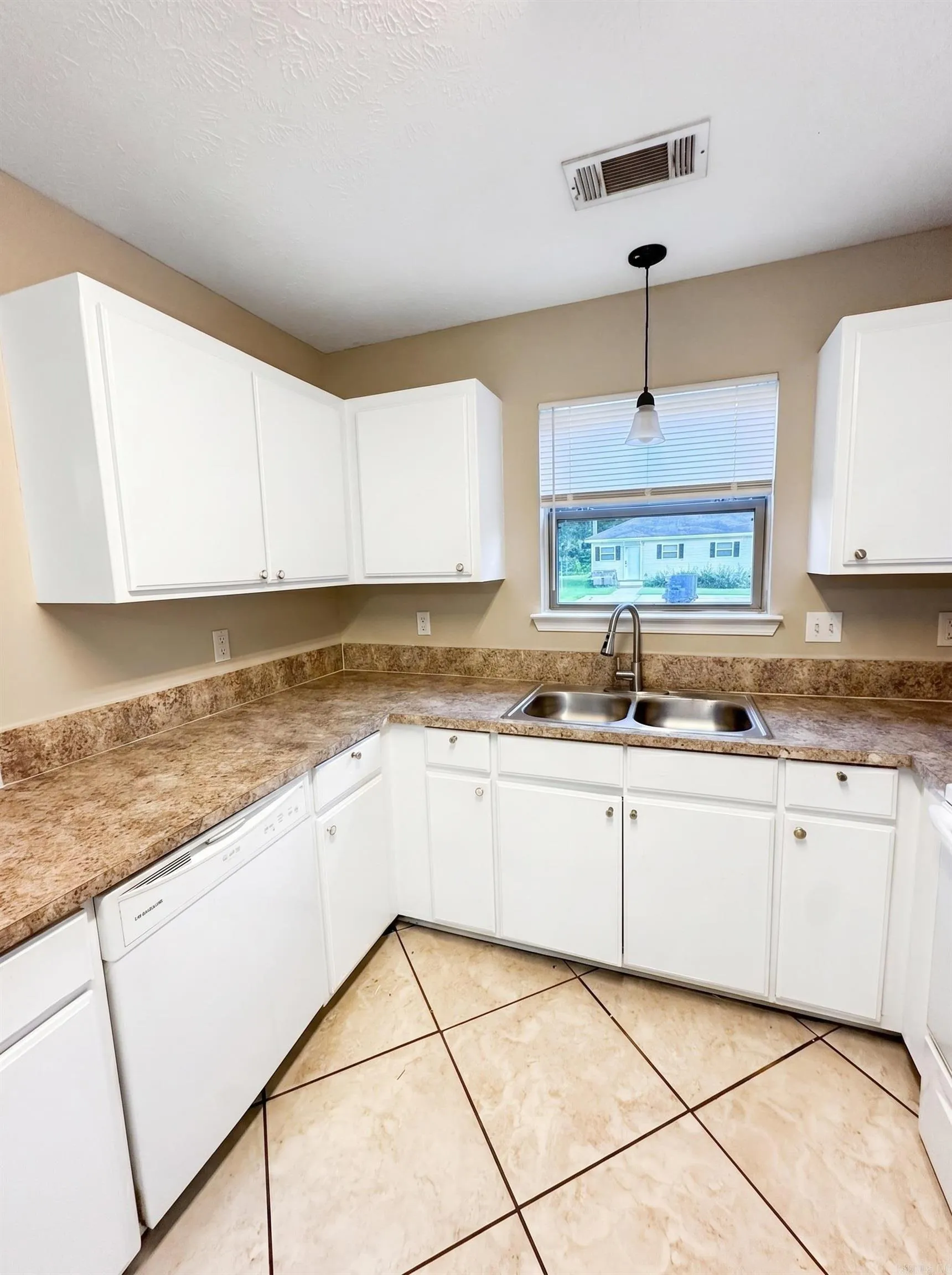 Property at 325  Clint - Image 19