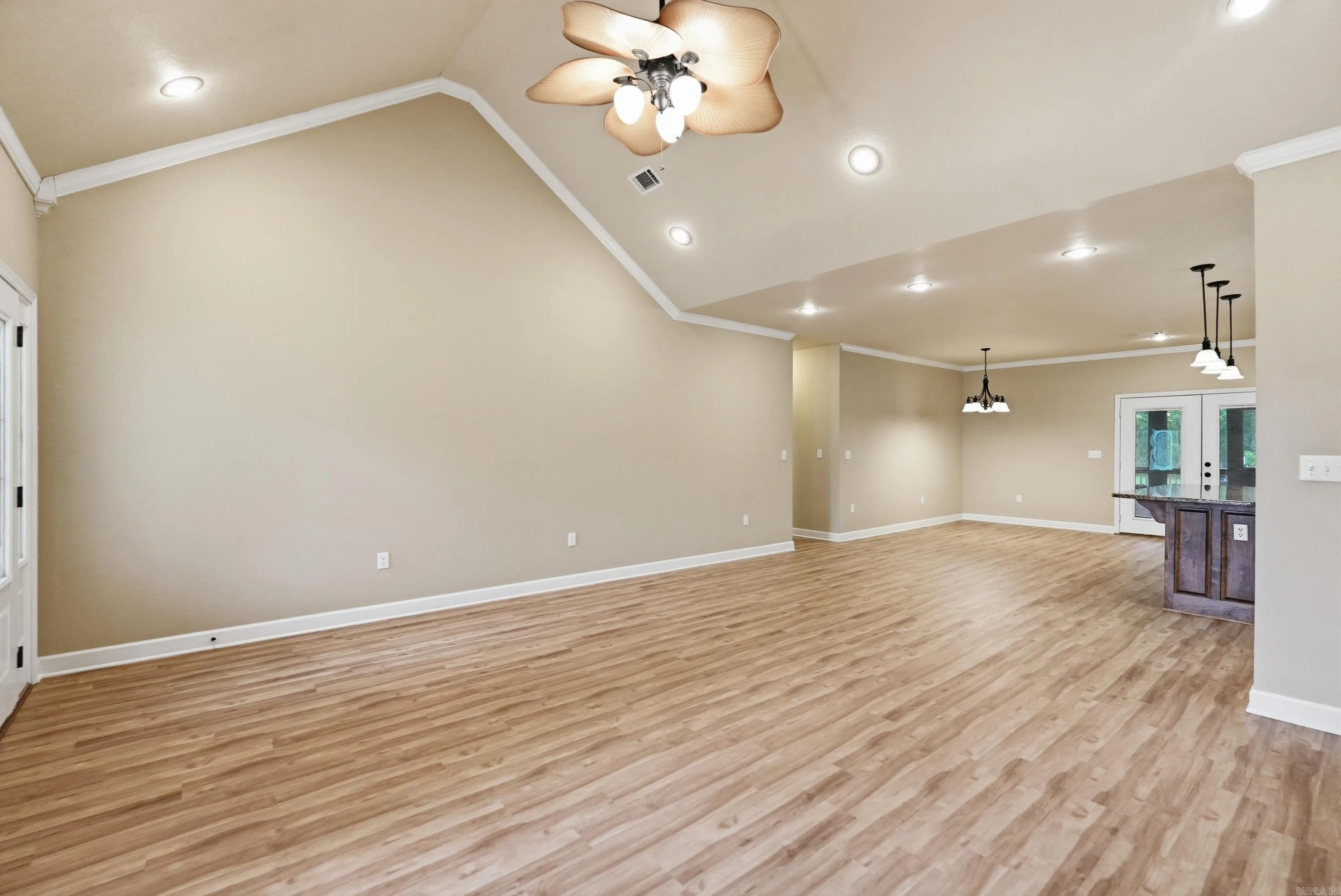 Property at 835  Davidson circle - Image 18