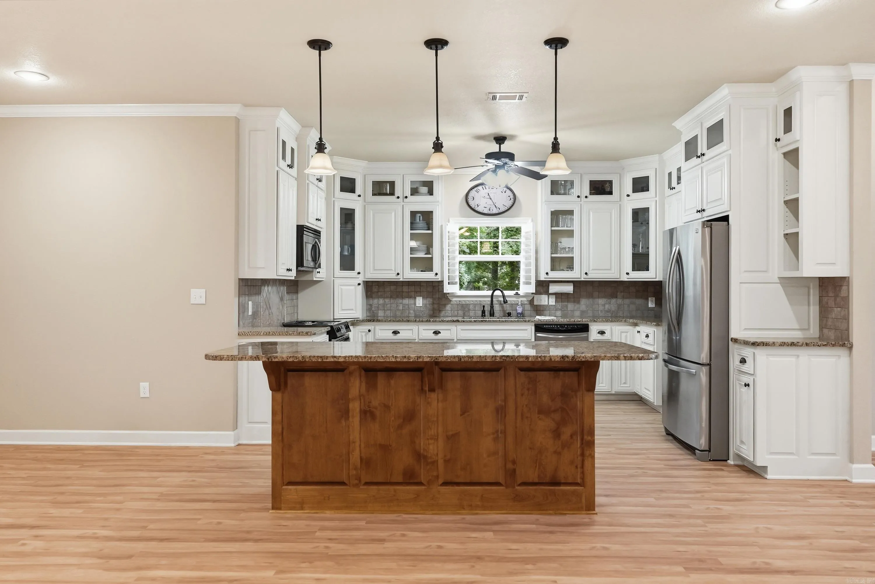 Property at 835  Davidson circle - Image 19