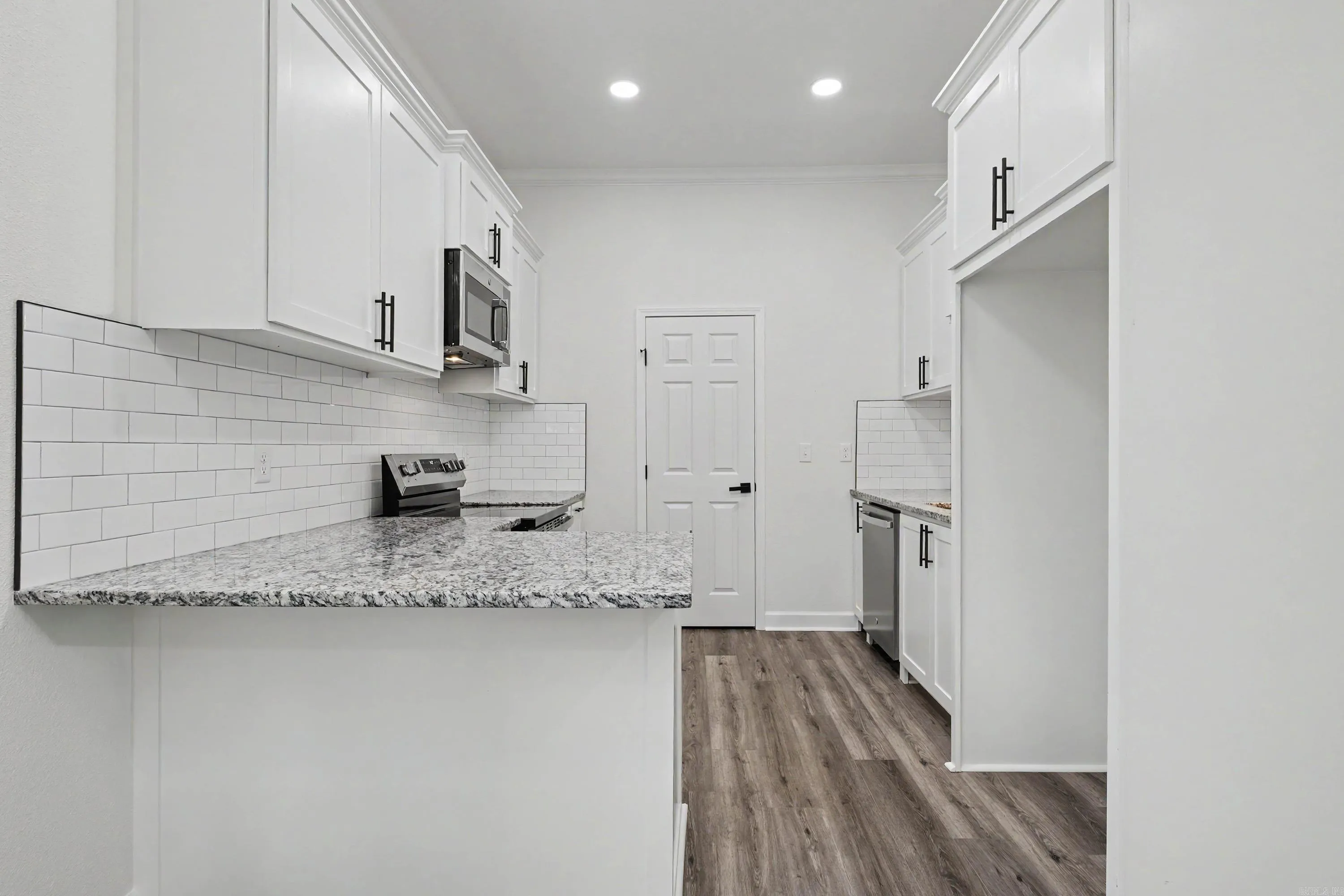 Property at 622  Denton - Image 8