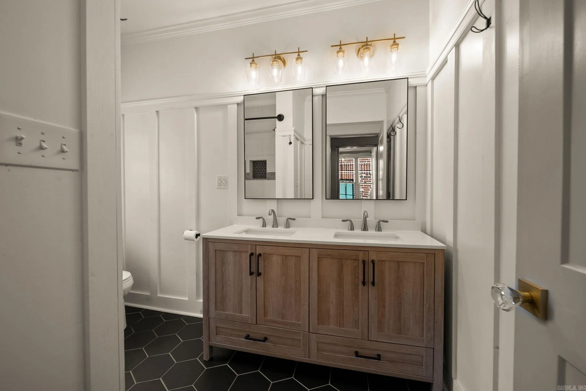 Property at 1722 N Polk - Image 31