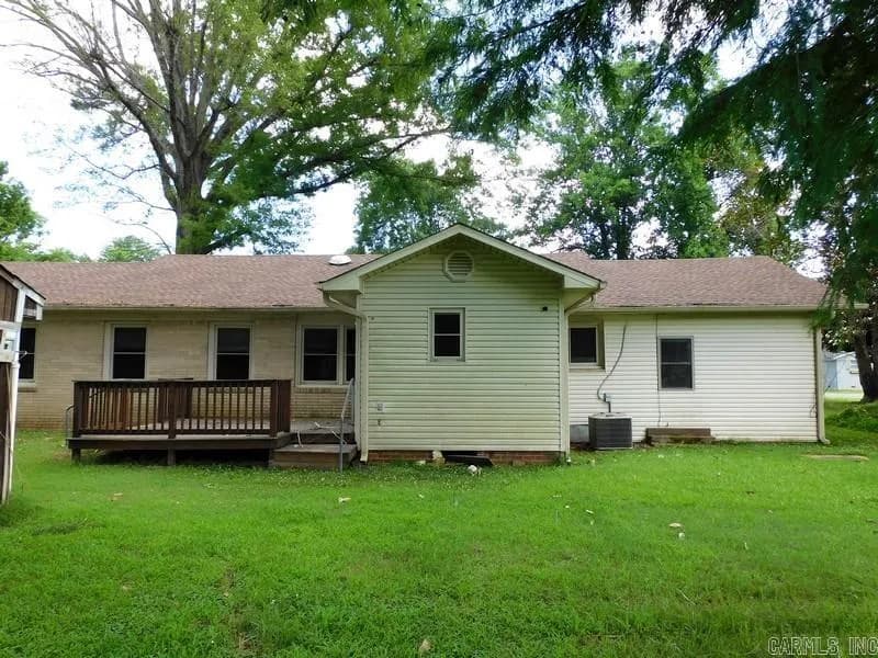Property at 302 W Second - Image 3
