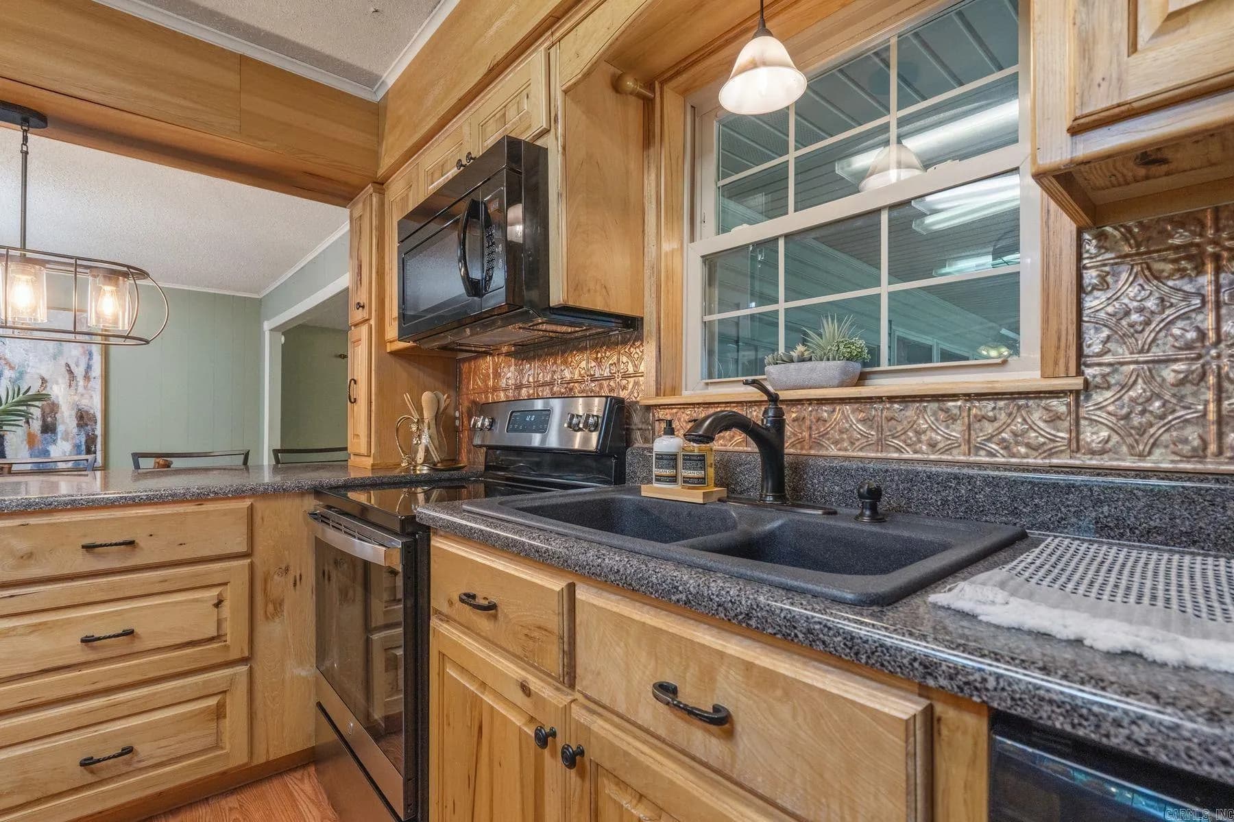 Property at 108  Mossman street - Image 15