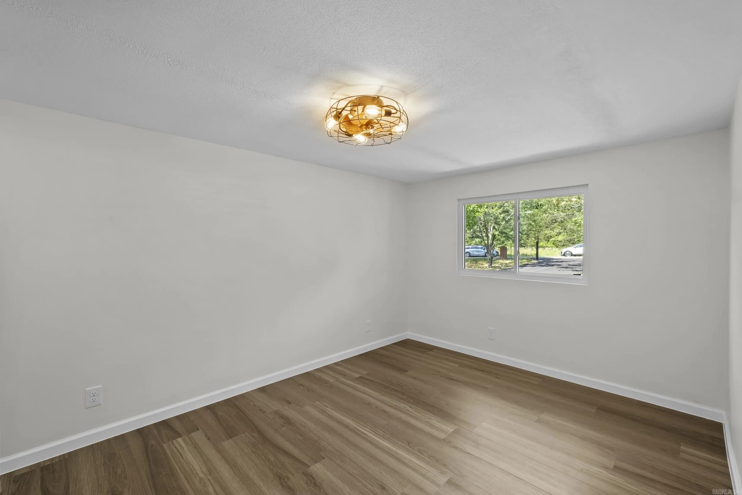 Property at 18820  Honeysuckle - Image 22