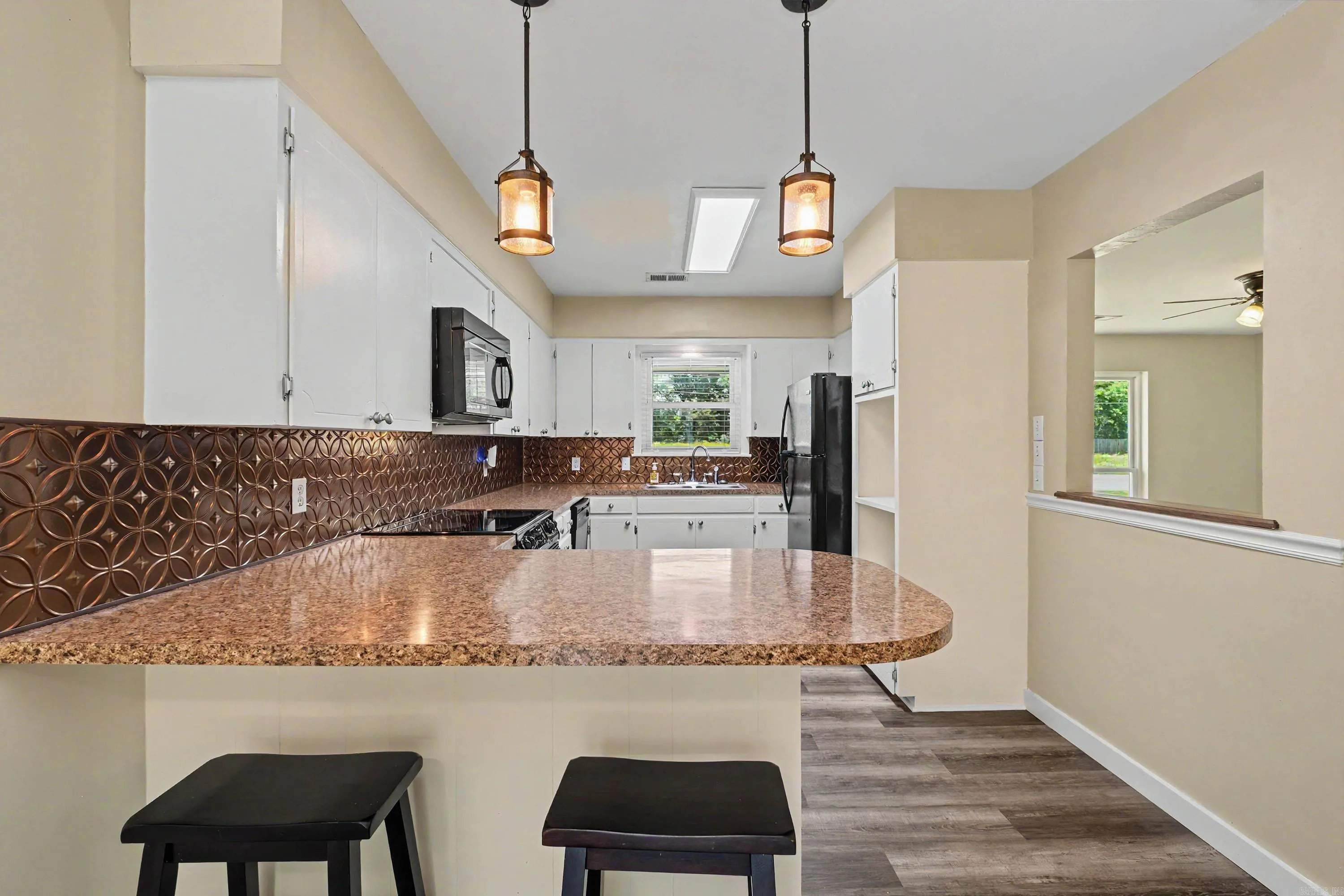 Property at 48 E Main - Image 4