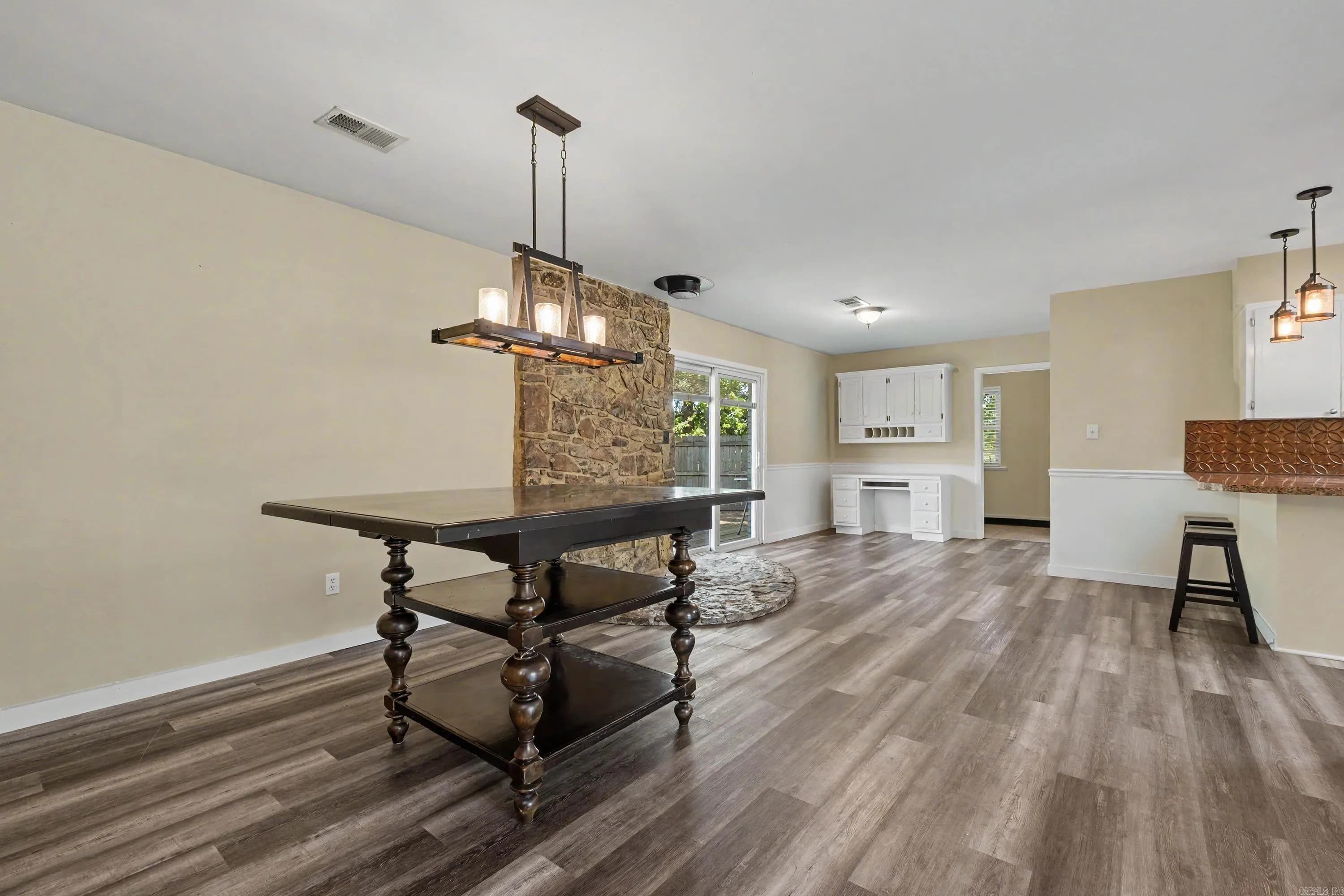Property at 48 E Main - Image 5