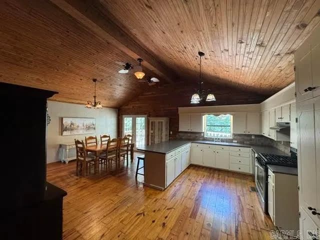Property at 24  Barrett - Image 5