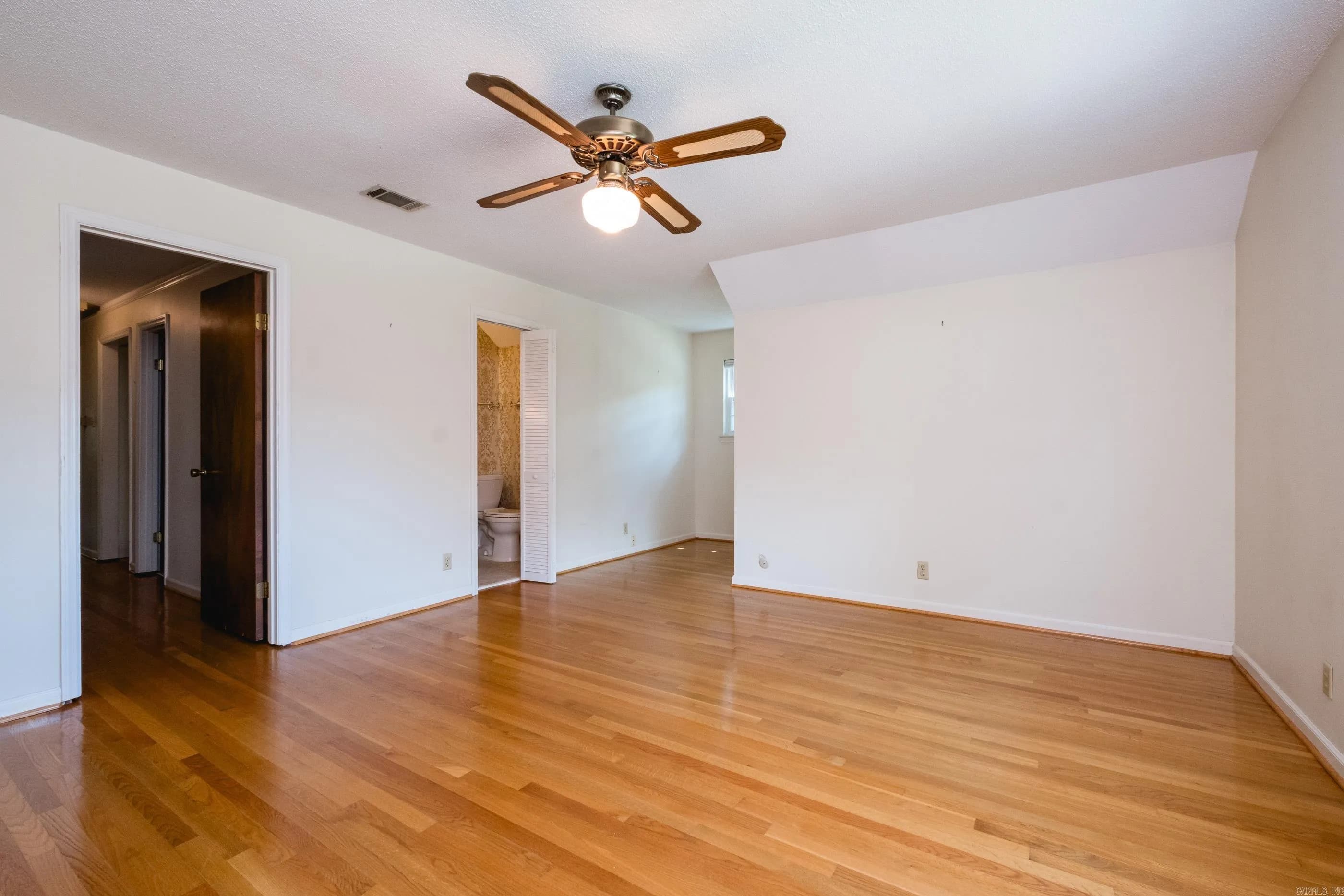 Property at 3011  Echo valley - Image 24