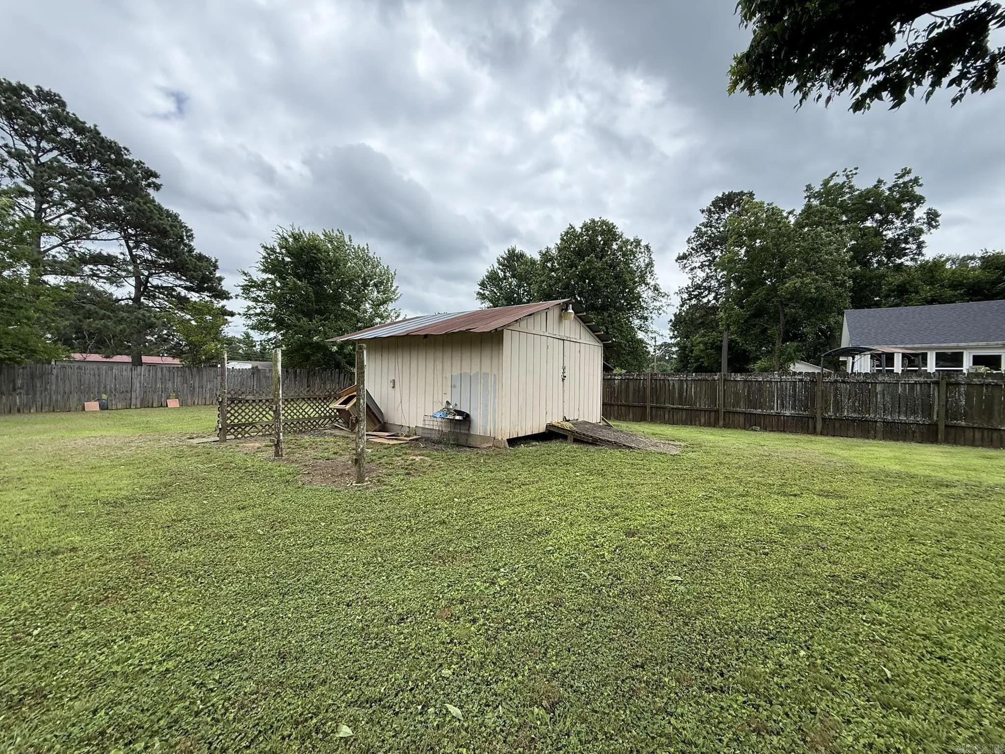 Property at 519 N Kelley - Image 7
