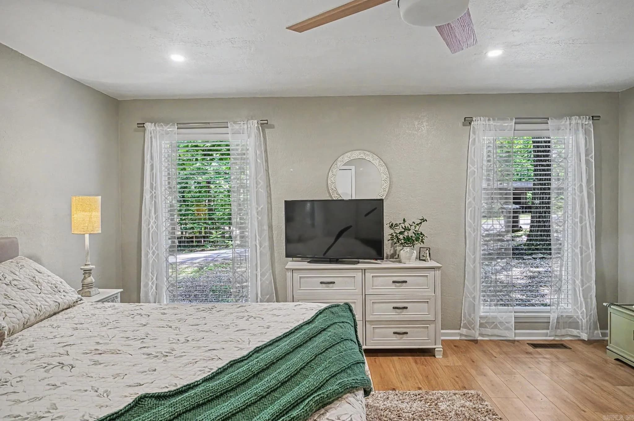 Property at 46  Herencia - Image 6