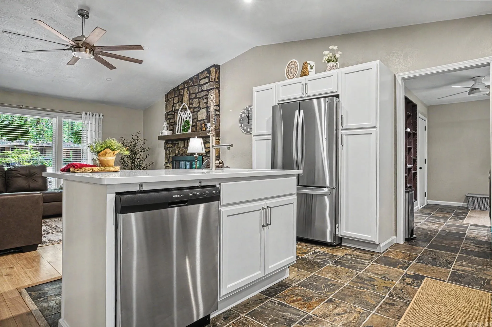 Property at 46  Herencia - Image 19