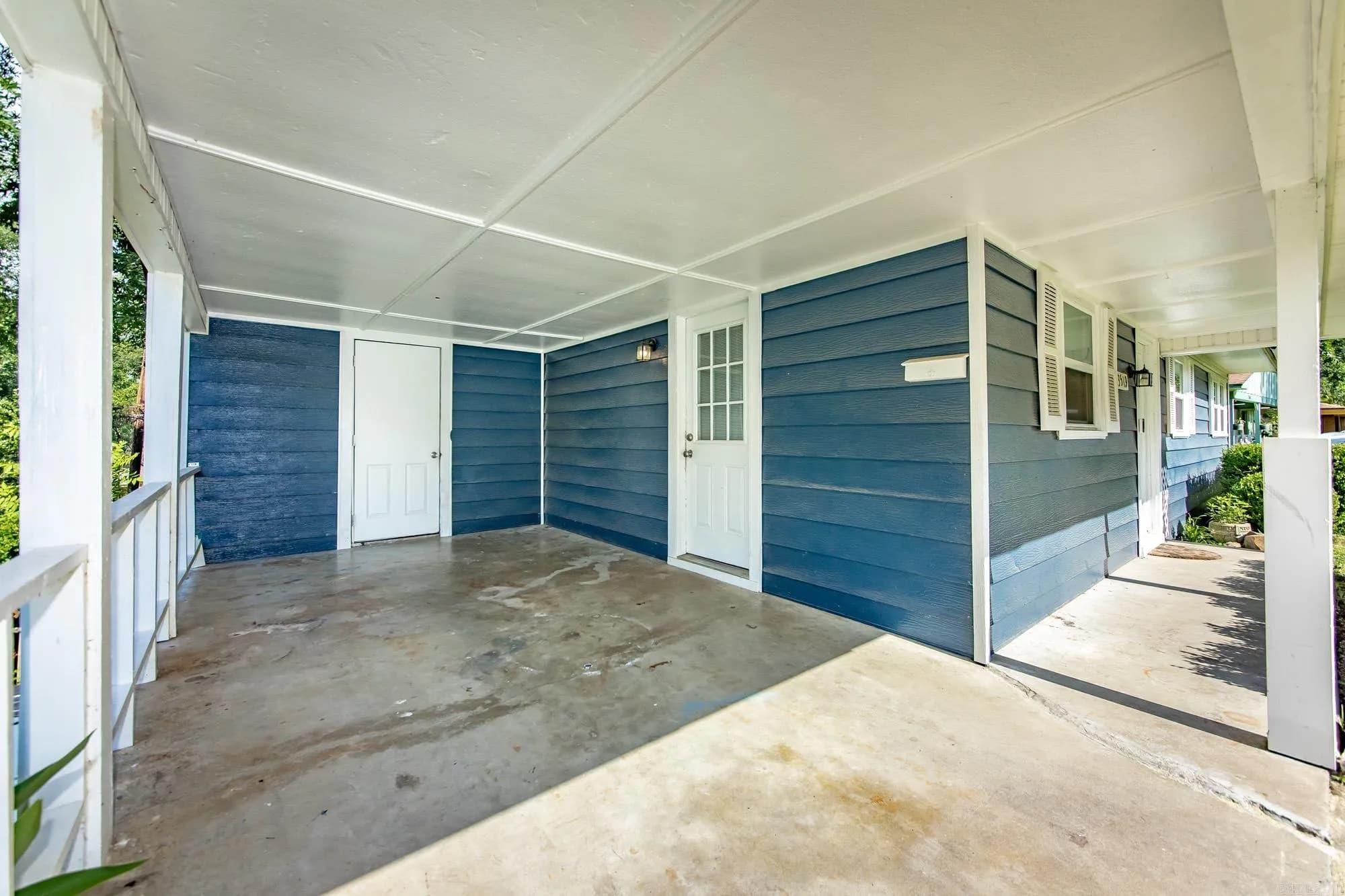 Property at 3519  Maple - Image 6