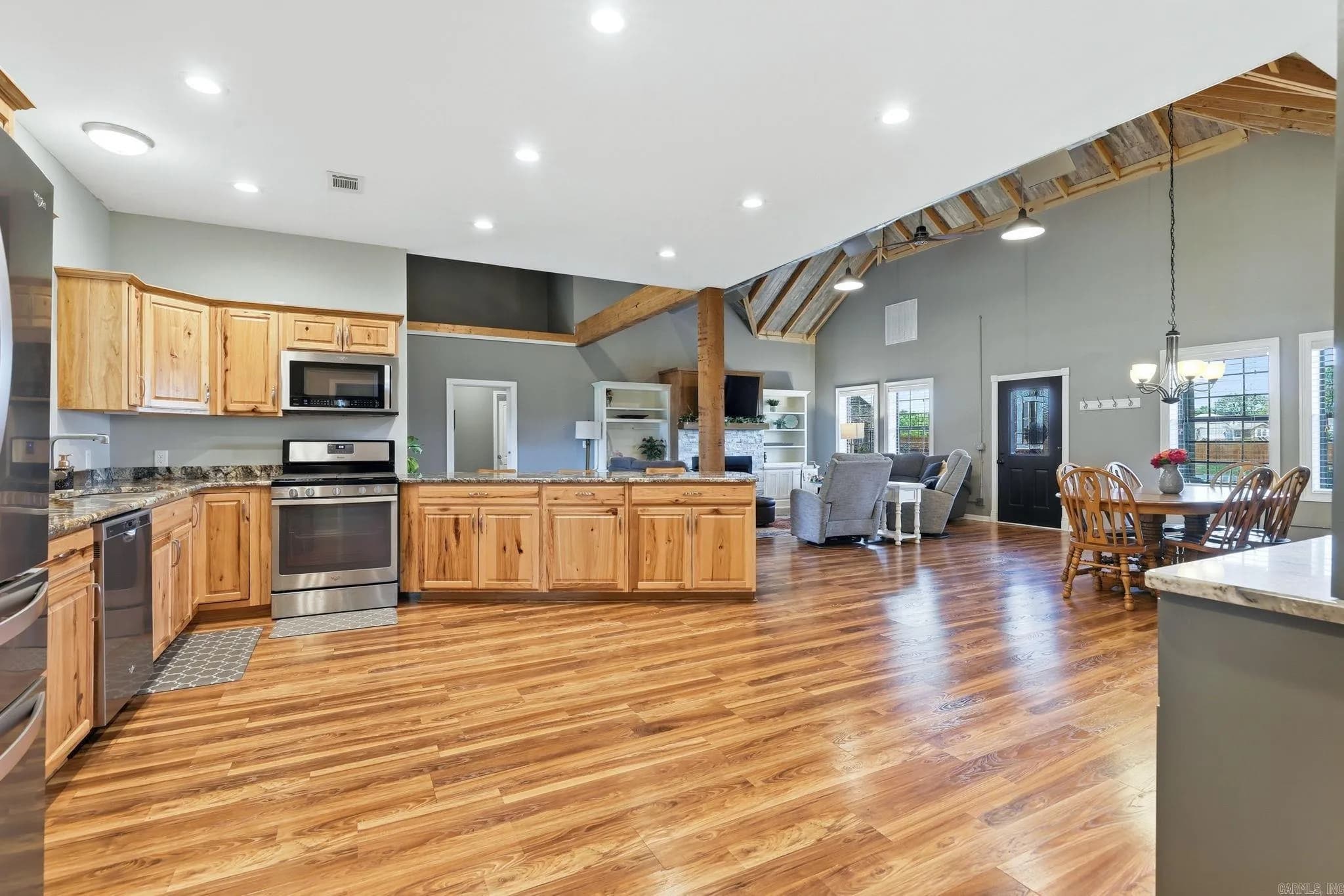 Property at 115  Prairie dr - Image 18