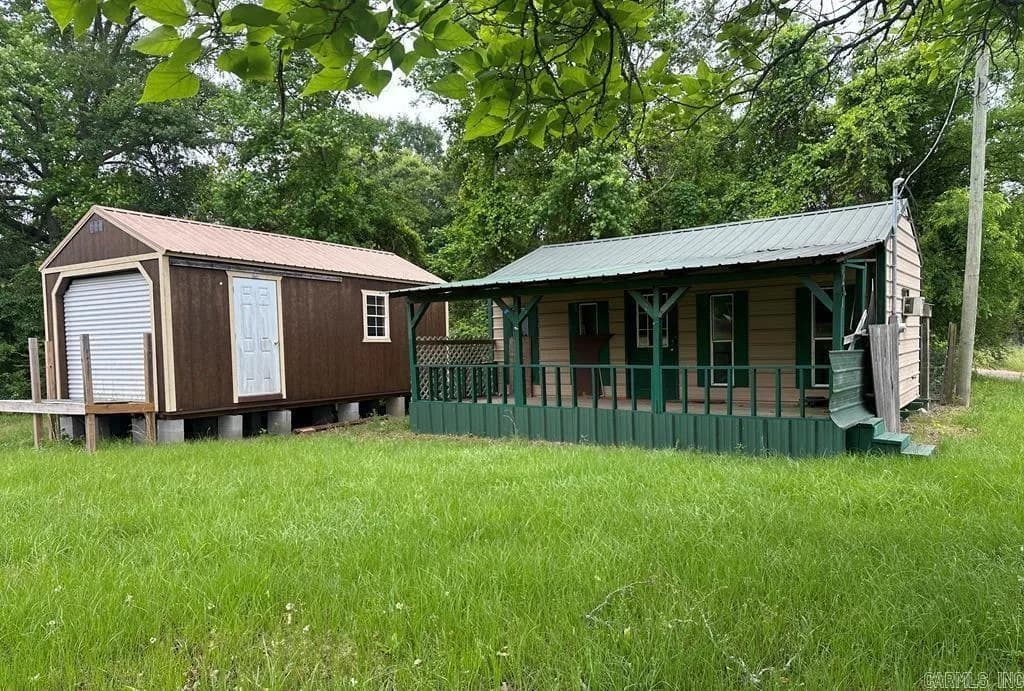 Property at 103  Early - Image 3