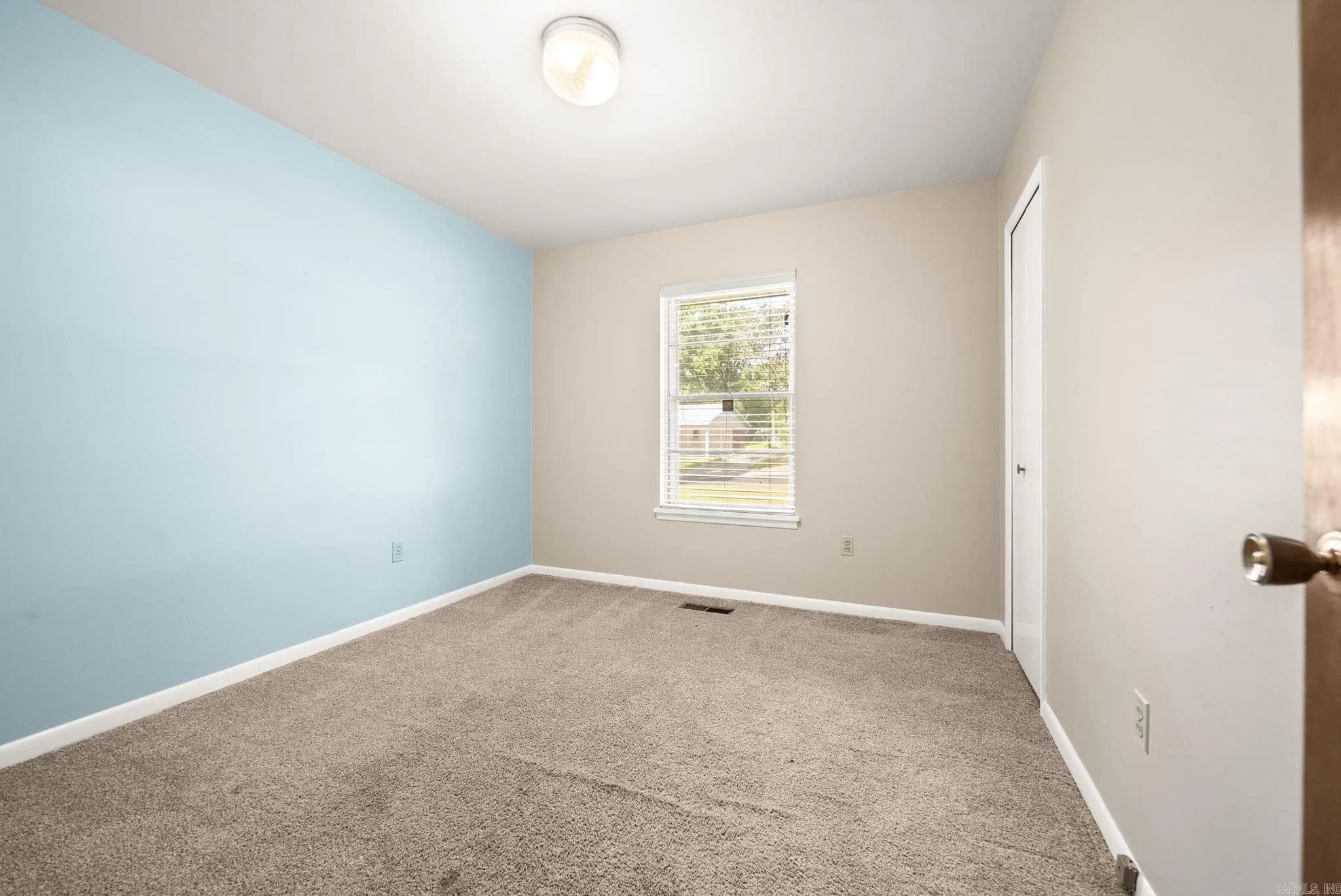 Property at 5108 N Vine - Image 23