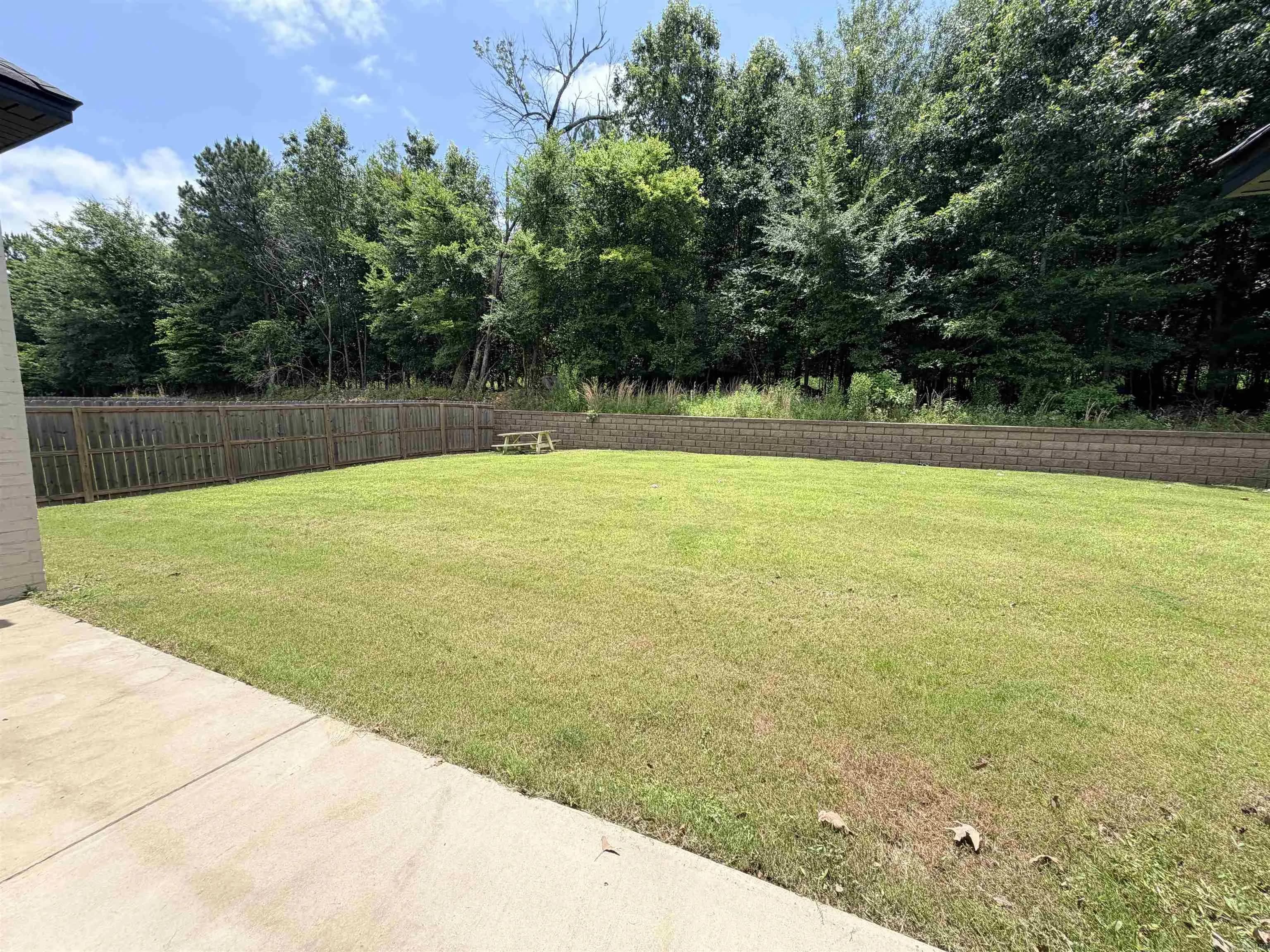 Property at 4025  Elizabeth - Image 40