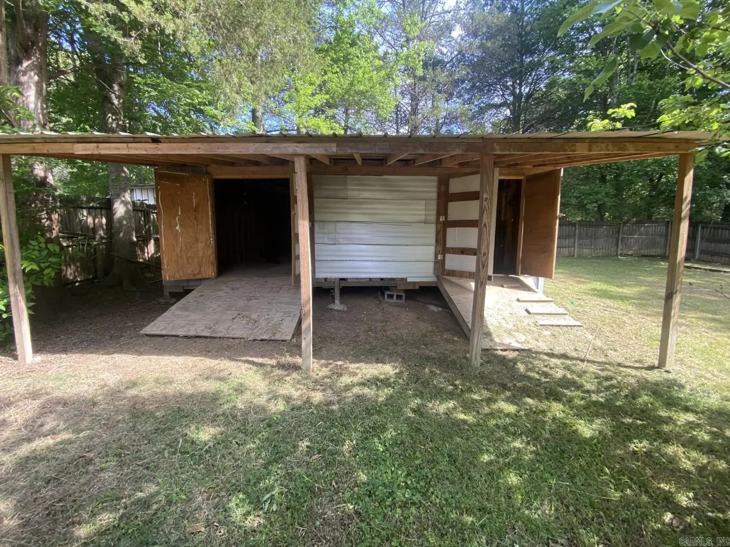 Property at 570 W Wycough - Image 19