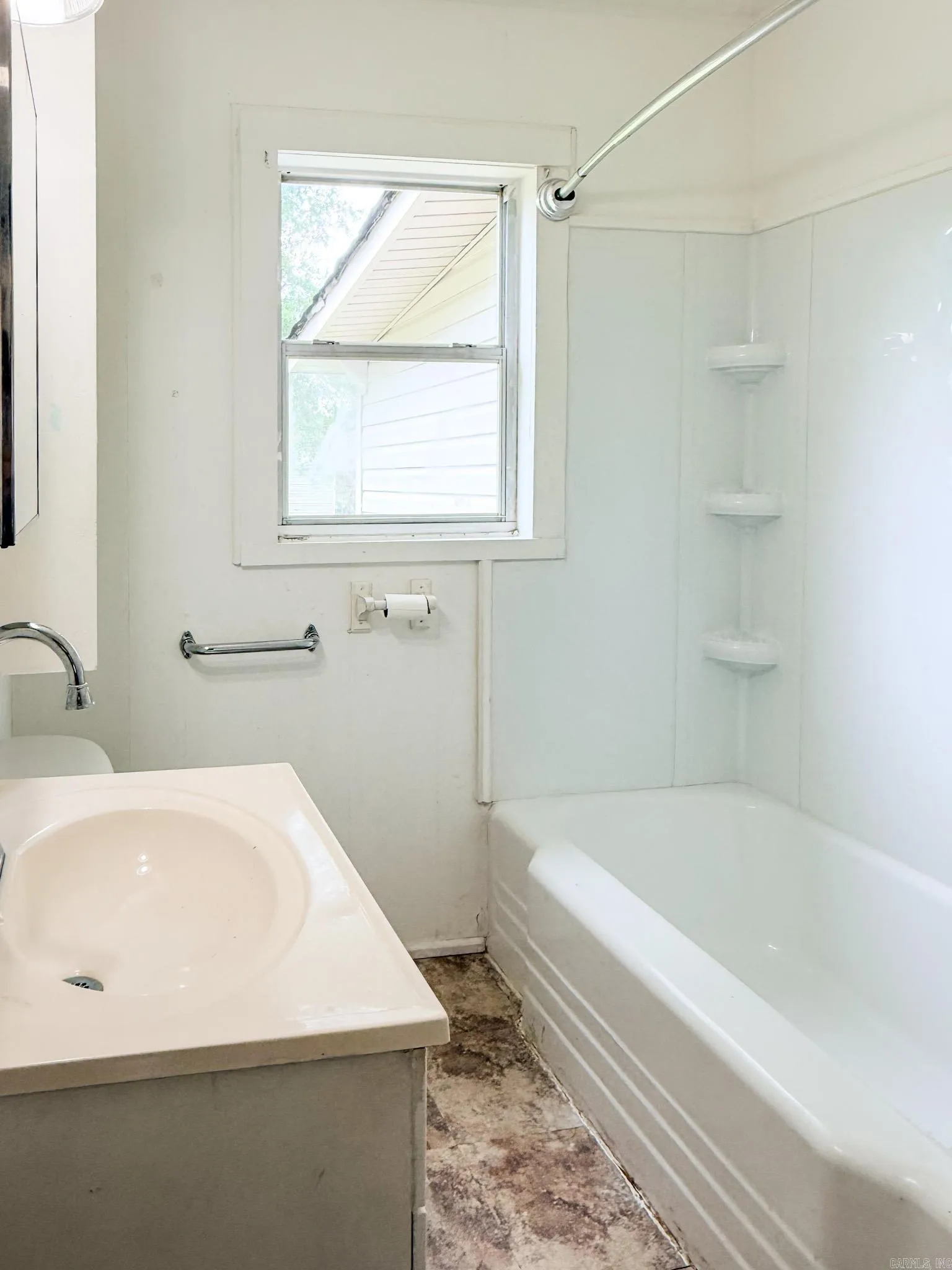 Property at 1514  Jefferson - Image 11
