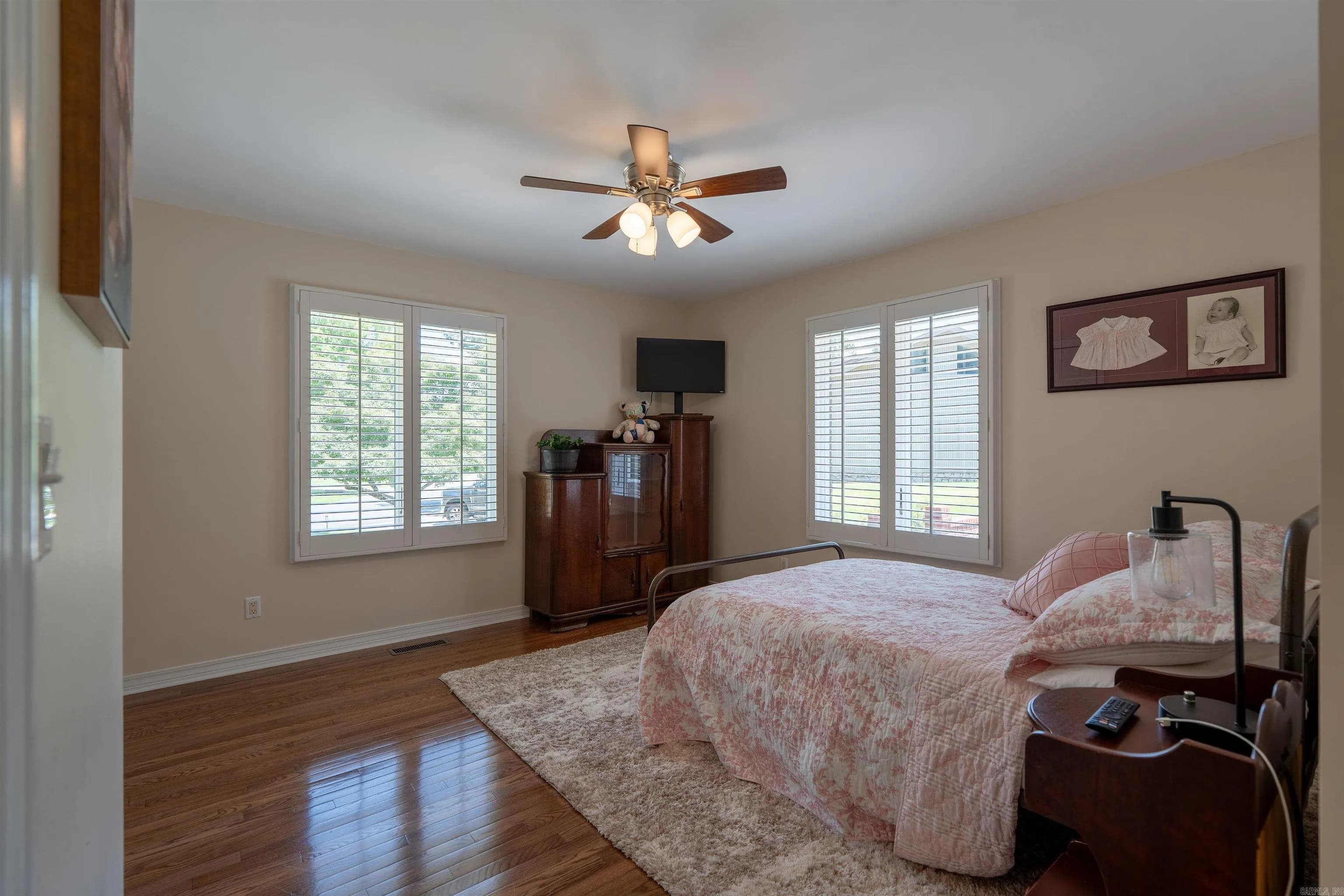 Property at 1021  Huntington - Image 30