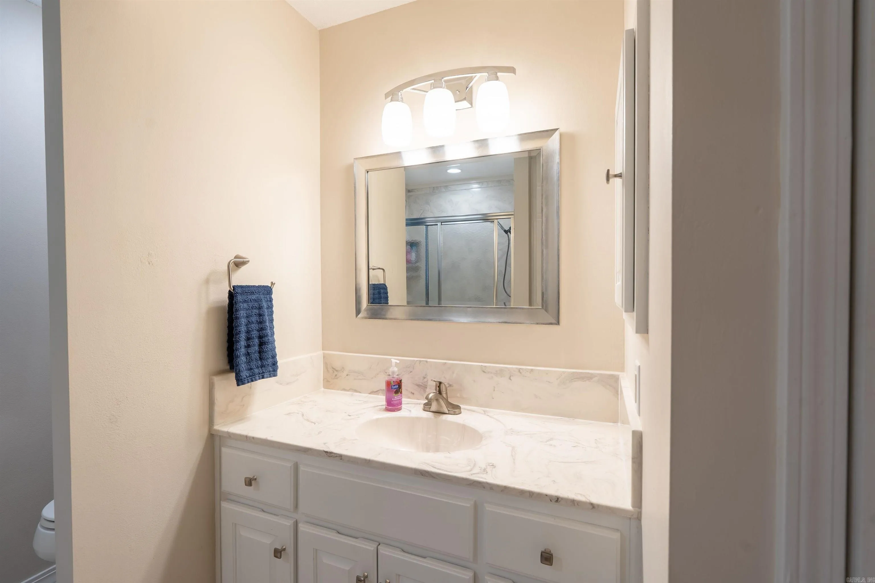 Property at 1021  Huntington - Image 38