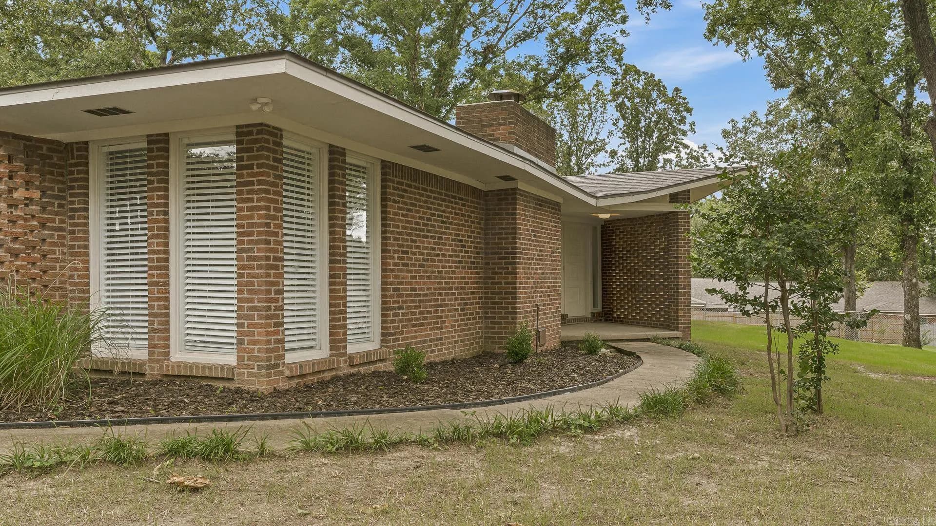 Property at 100  Holmes road - Image 3