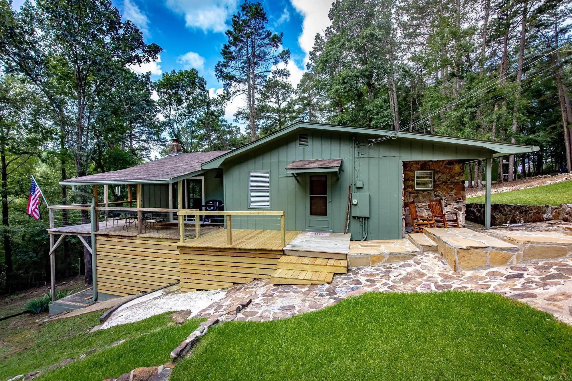 Property at 403  Lake shore - Image 5