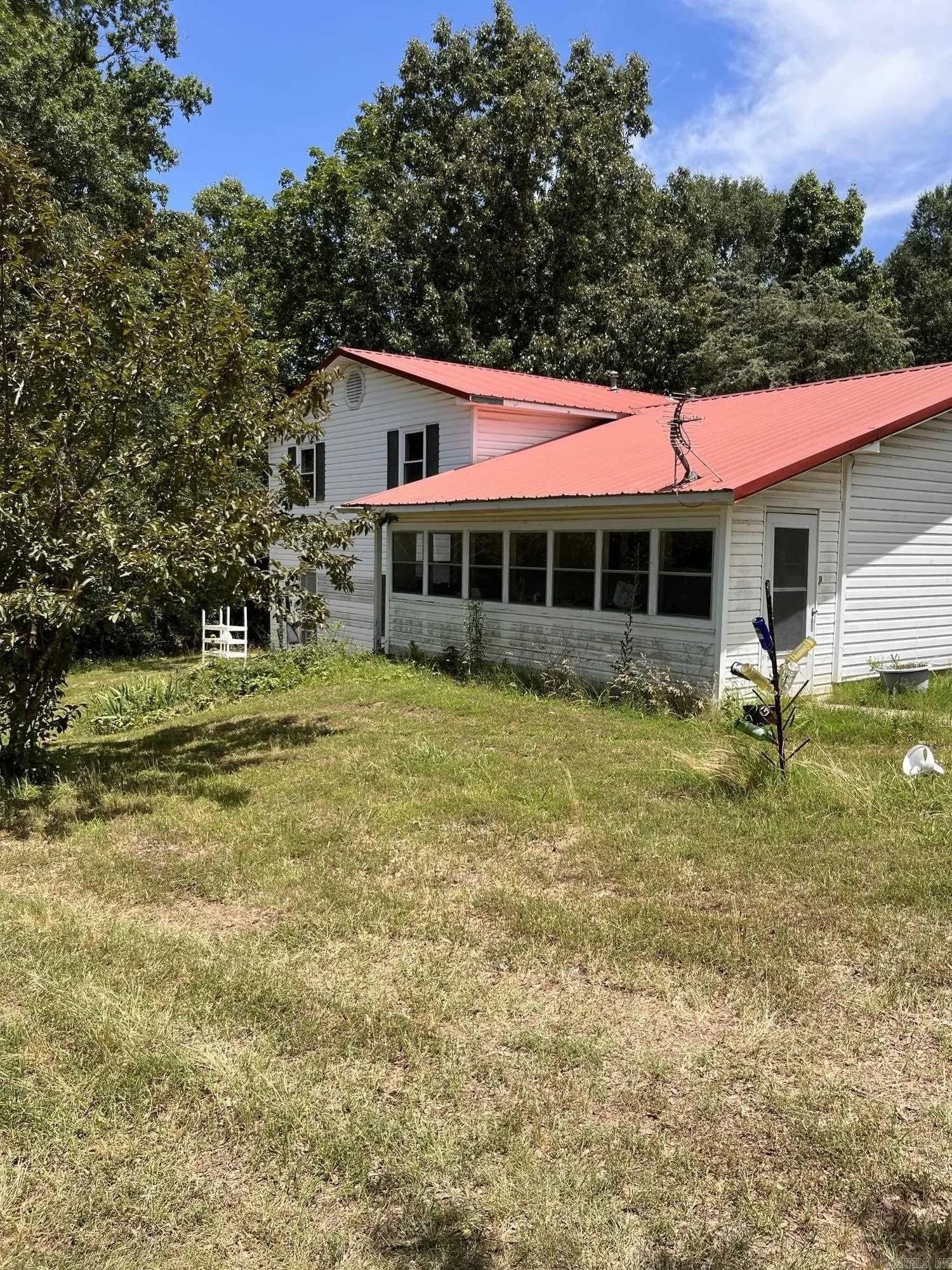 Property at 2116  Newberry - Image 22