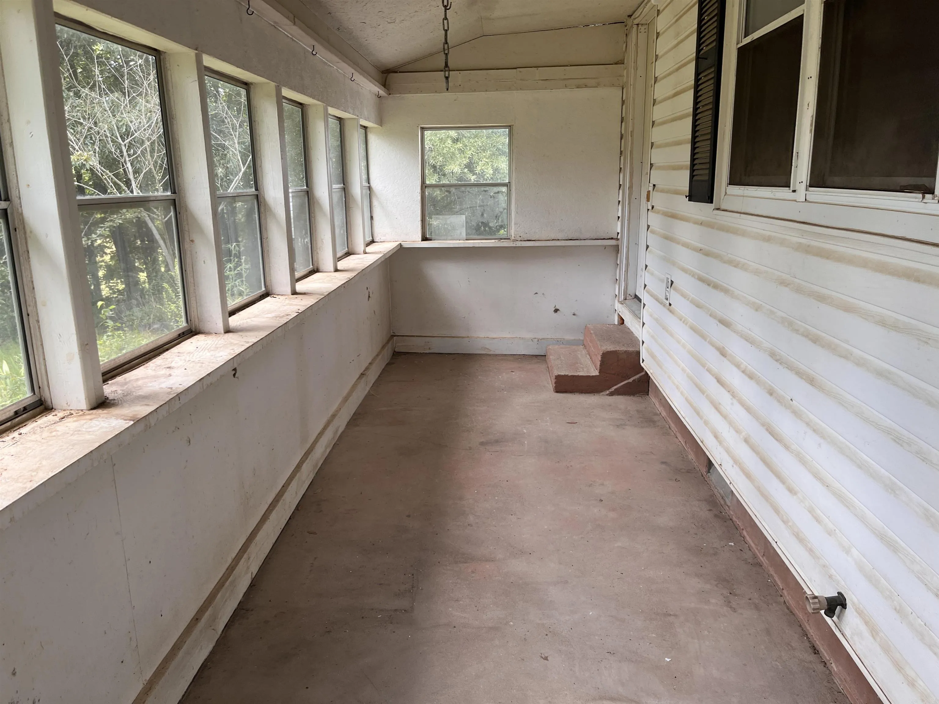 Property at 2116  Newberry - Image 24