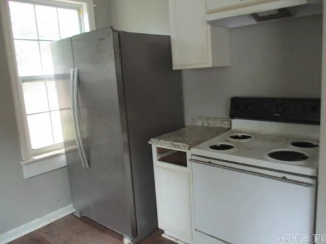 Property at 1701 S Pierce st - Image 2
