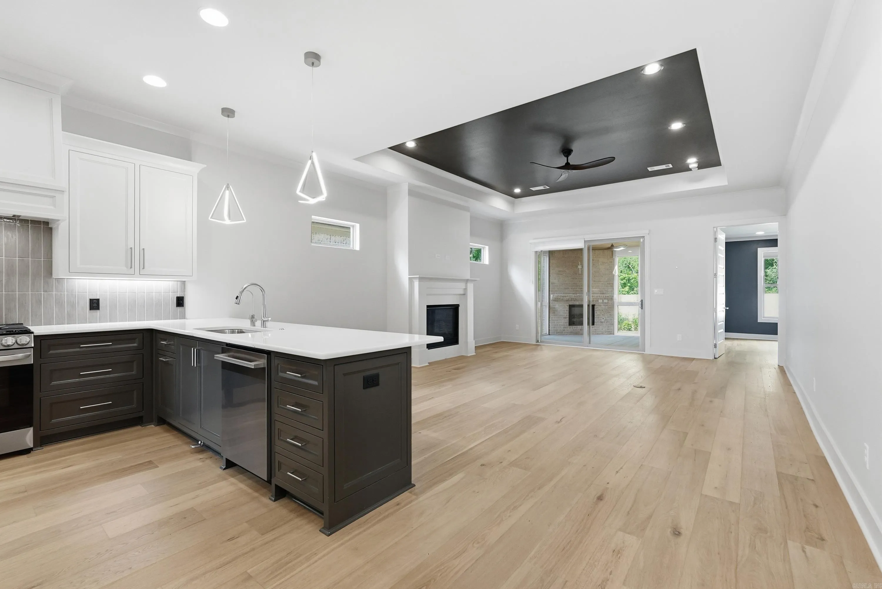 Property at 135  Woodlands park drive - Image 16