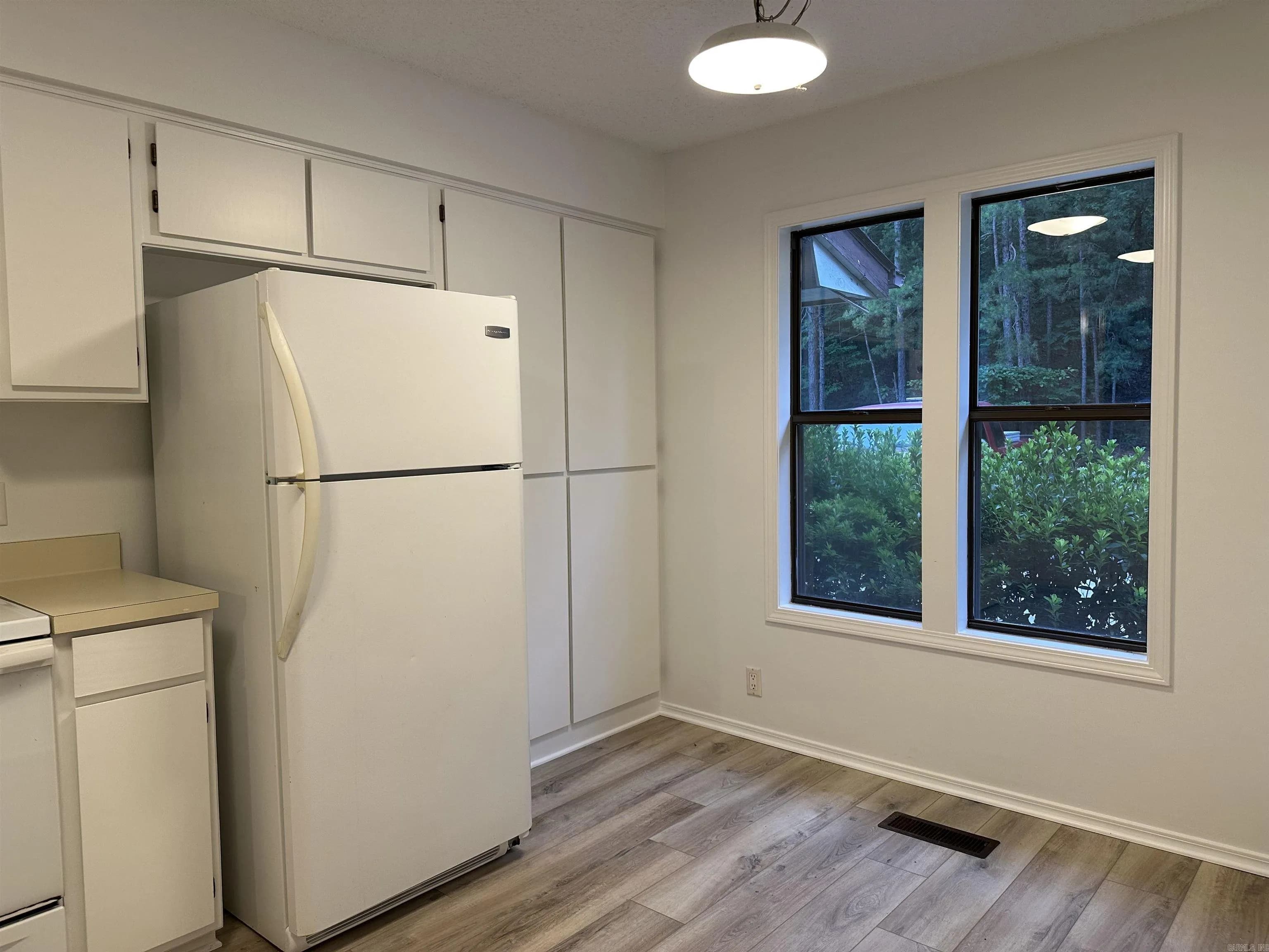 Property at 10  Lonjeta ln - Image 6