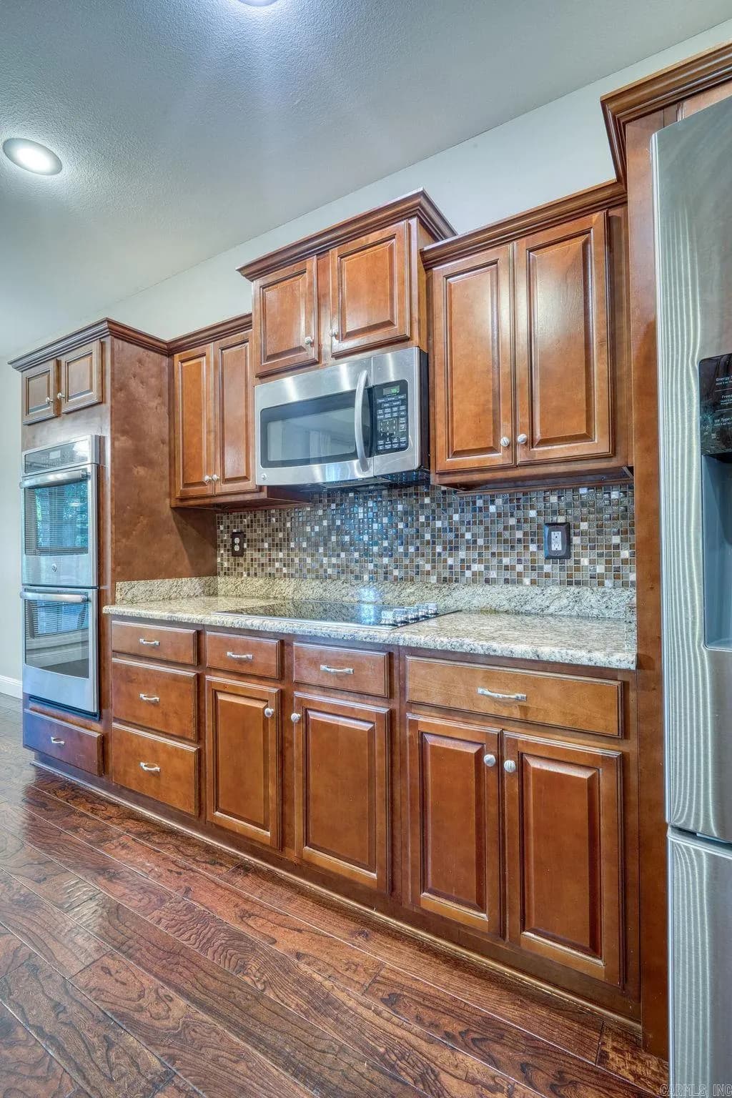 Property at 4910  Peachtree - Image 16