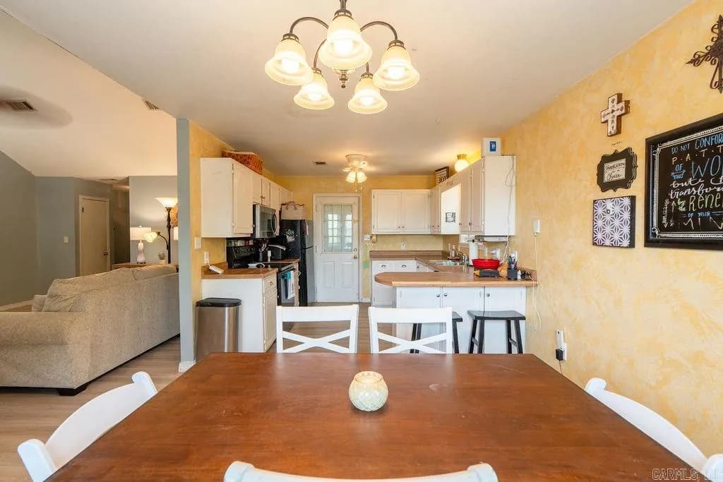 Property at 44  Sherwood loop - Image 11