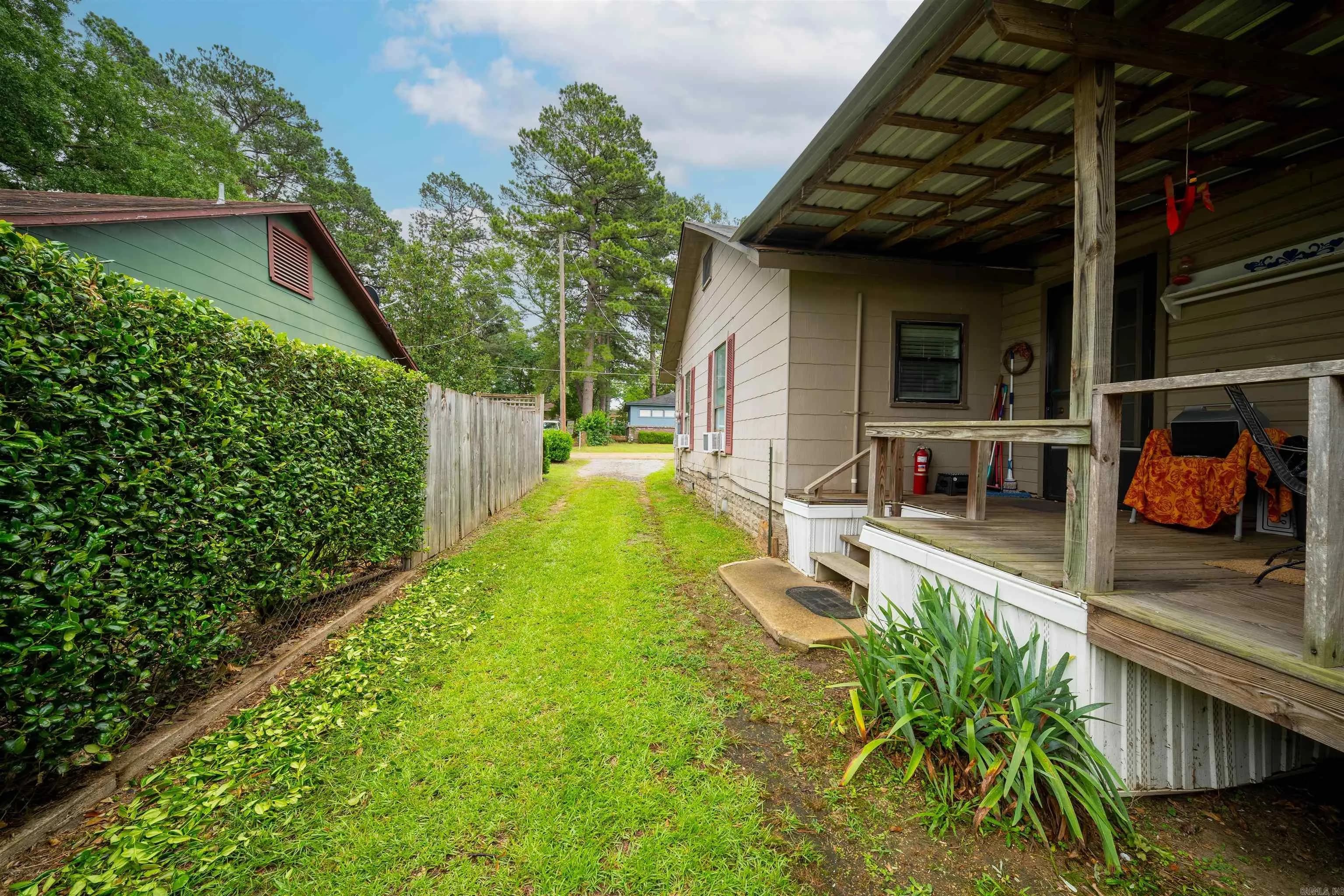 Property at 2532  Williams - Image 17