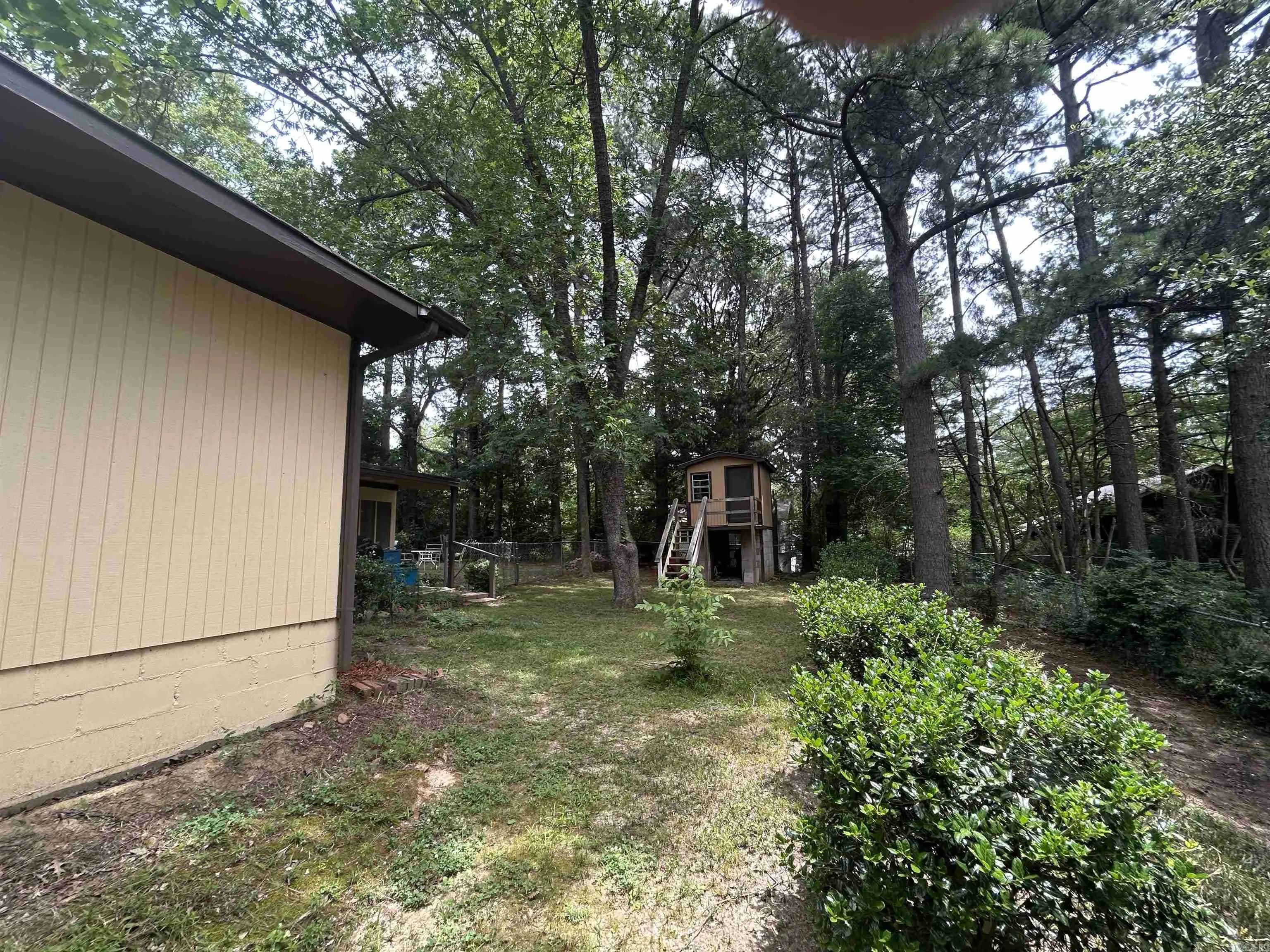 Property at 2104  Indian trails - Image 19