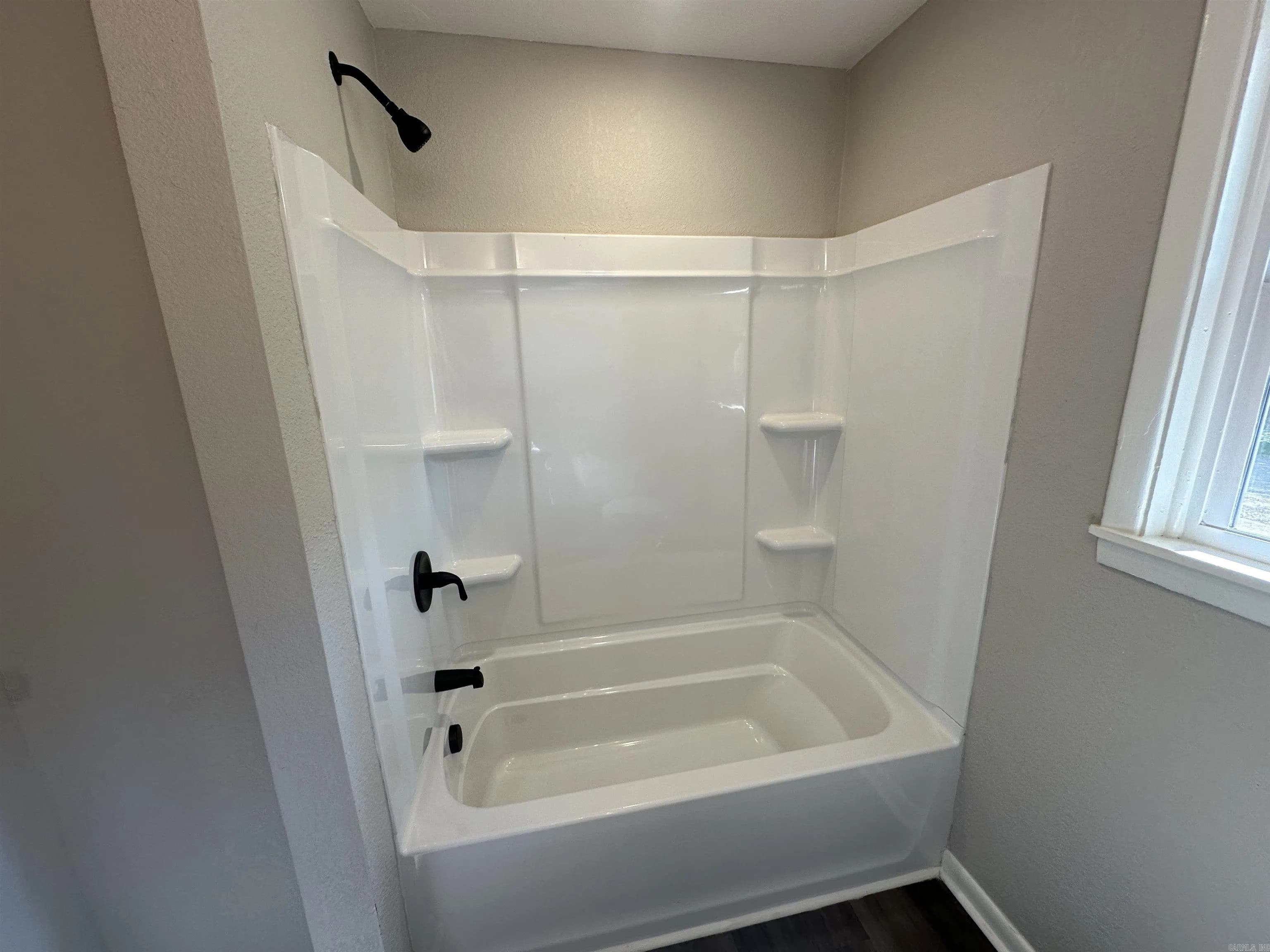 Property at 625  Hoover - Image 15