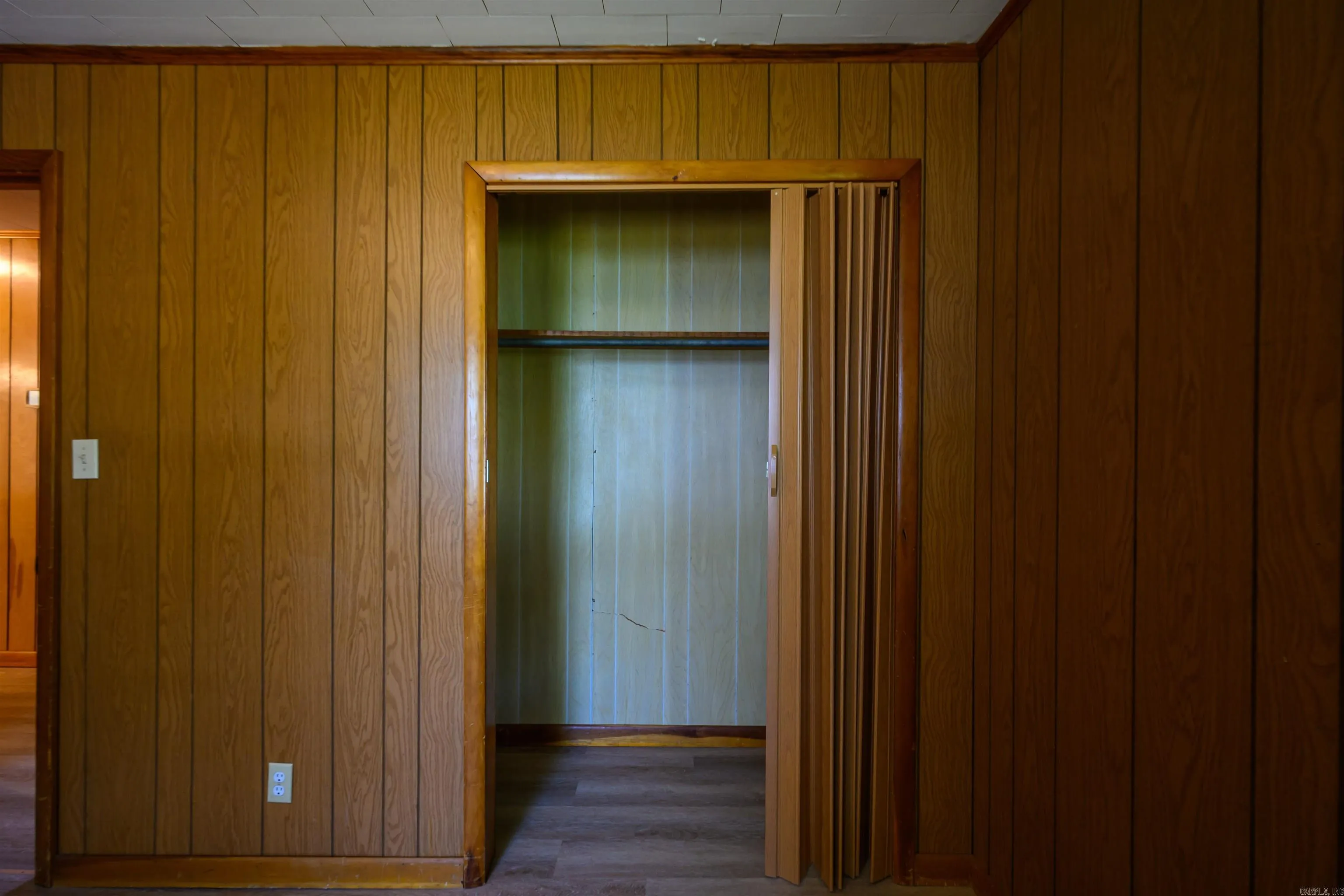 Property at 206  Union - Image 7